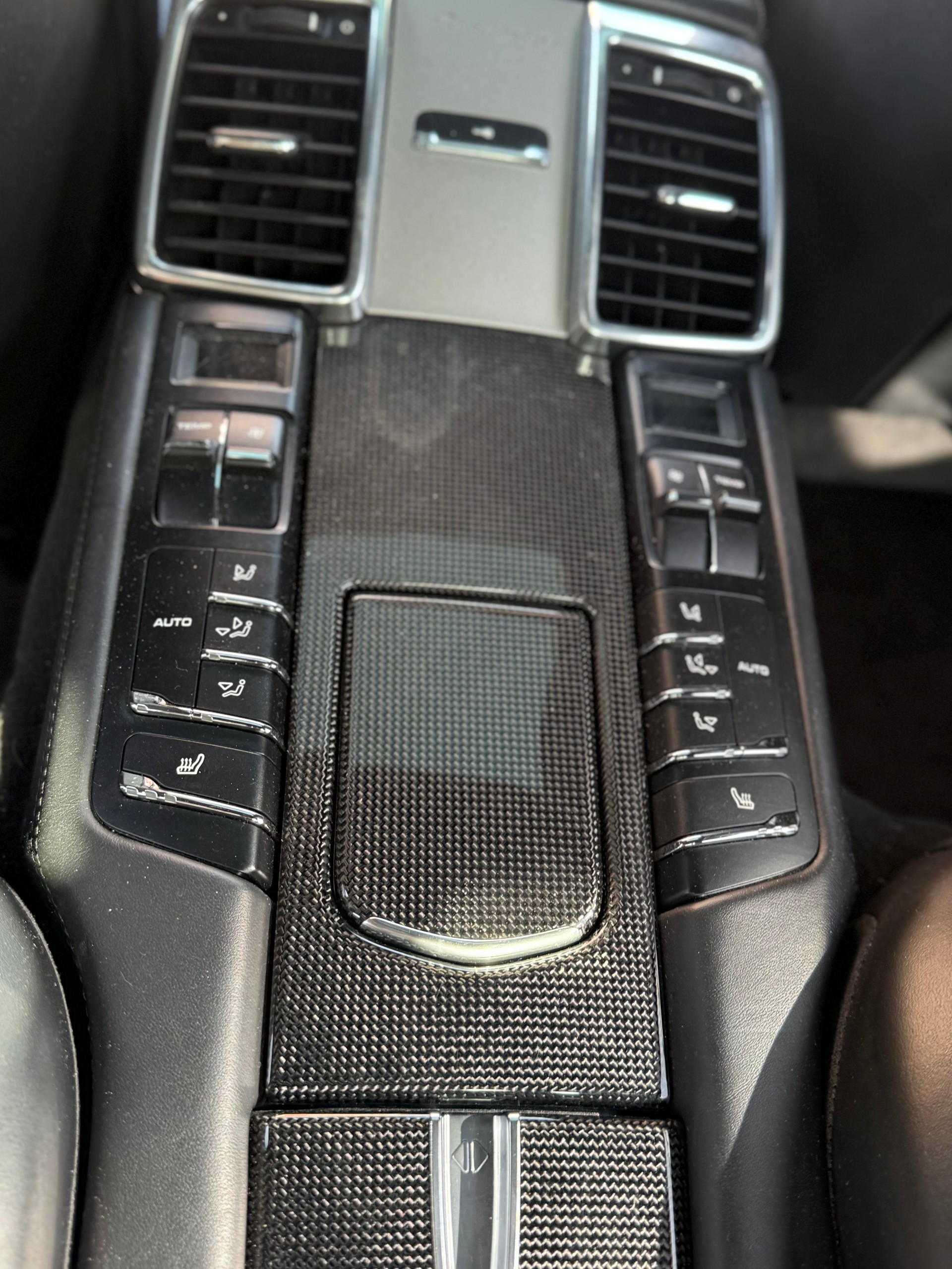 PORSCHE Panamera Turbo 4.8 PDK-image-9