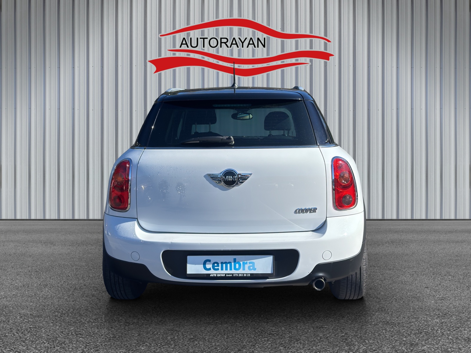 MINI Countryman Cooper FWD-image-3