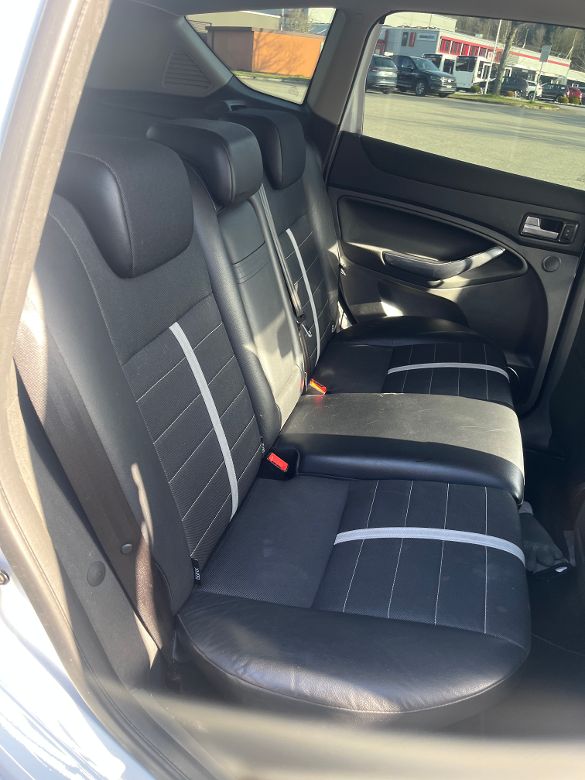 FORD Kuga 2.0 TDCi Titanium 4WD PowerShift-image-5