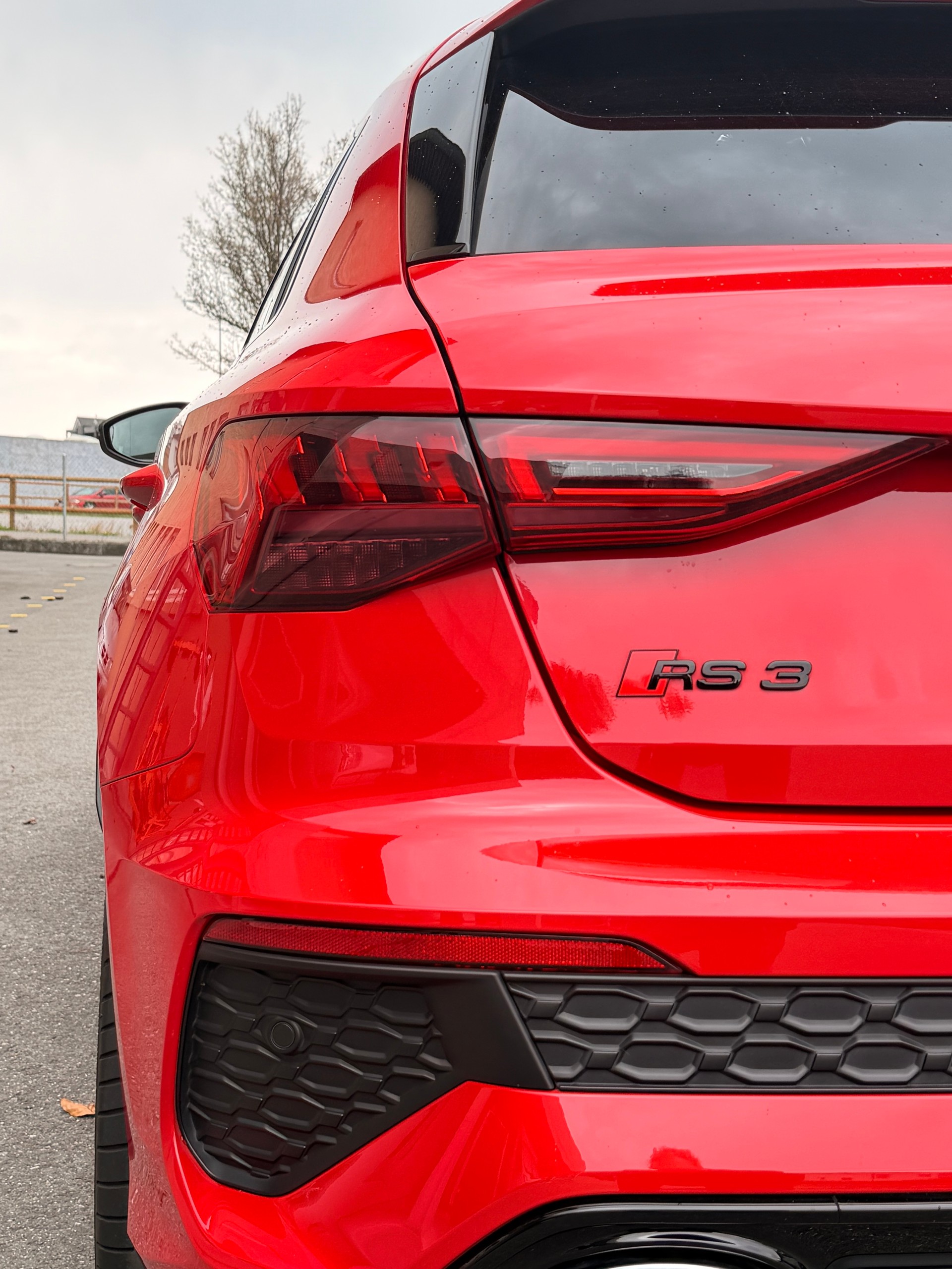 AUDI RS3 Sportback 2.5 TSI quattro S-tronic-image-19