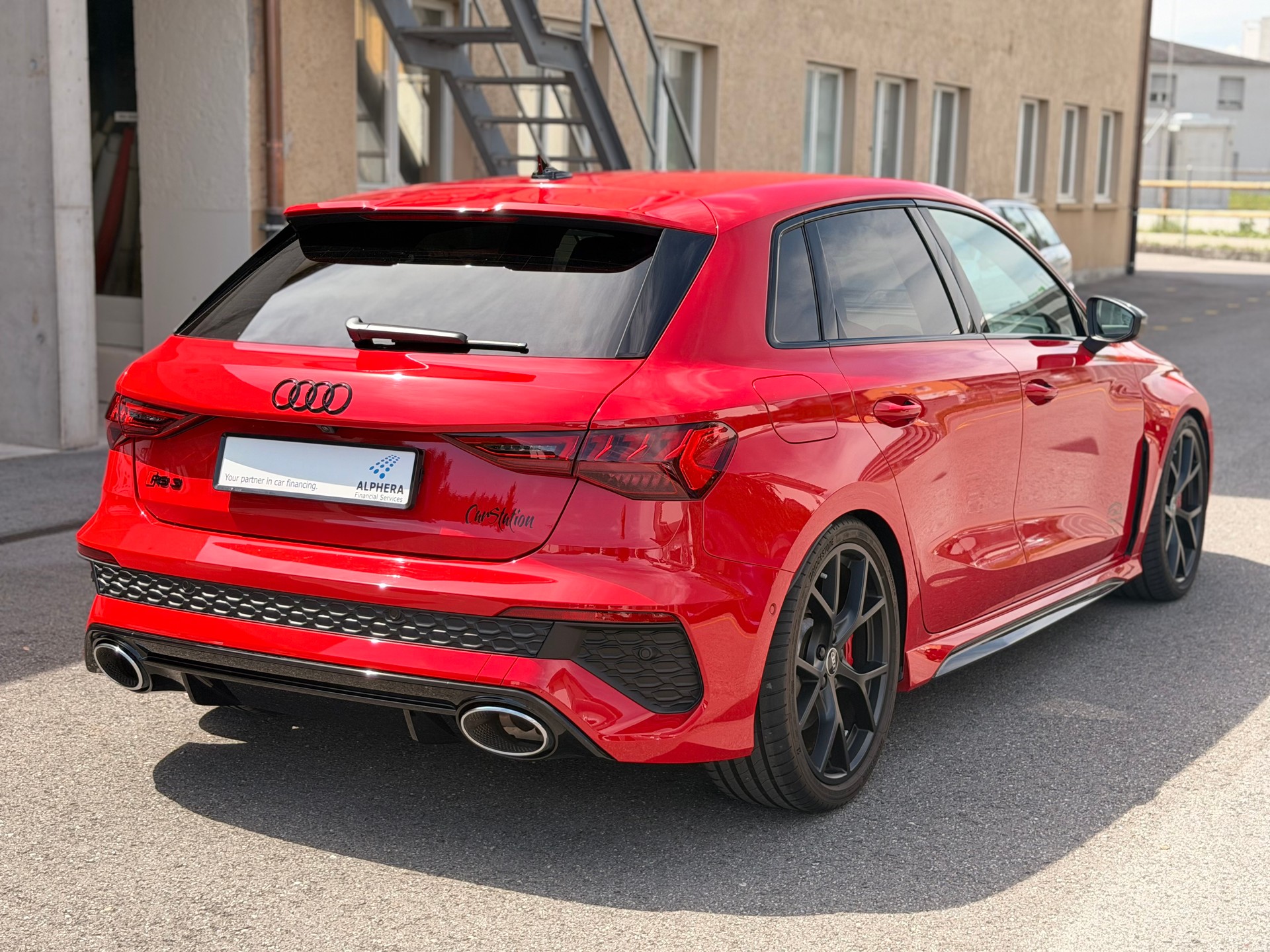 AUDI RS3 Sportback 2.5 TSI quattro S-tronic-image-4