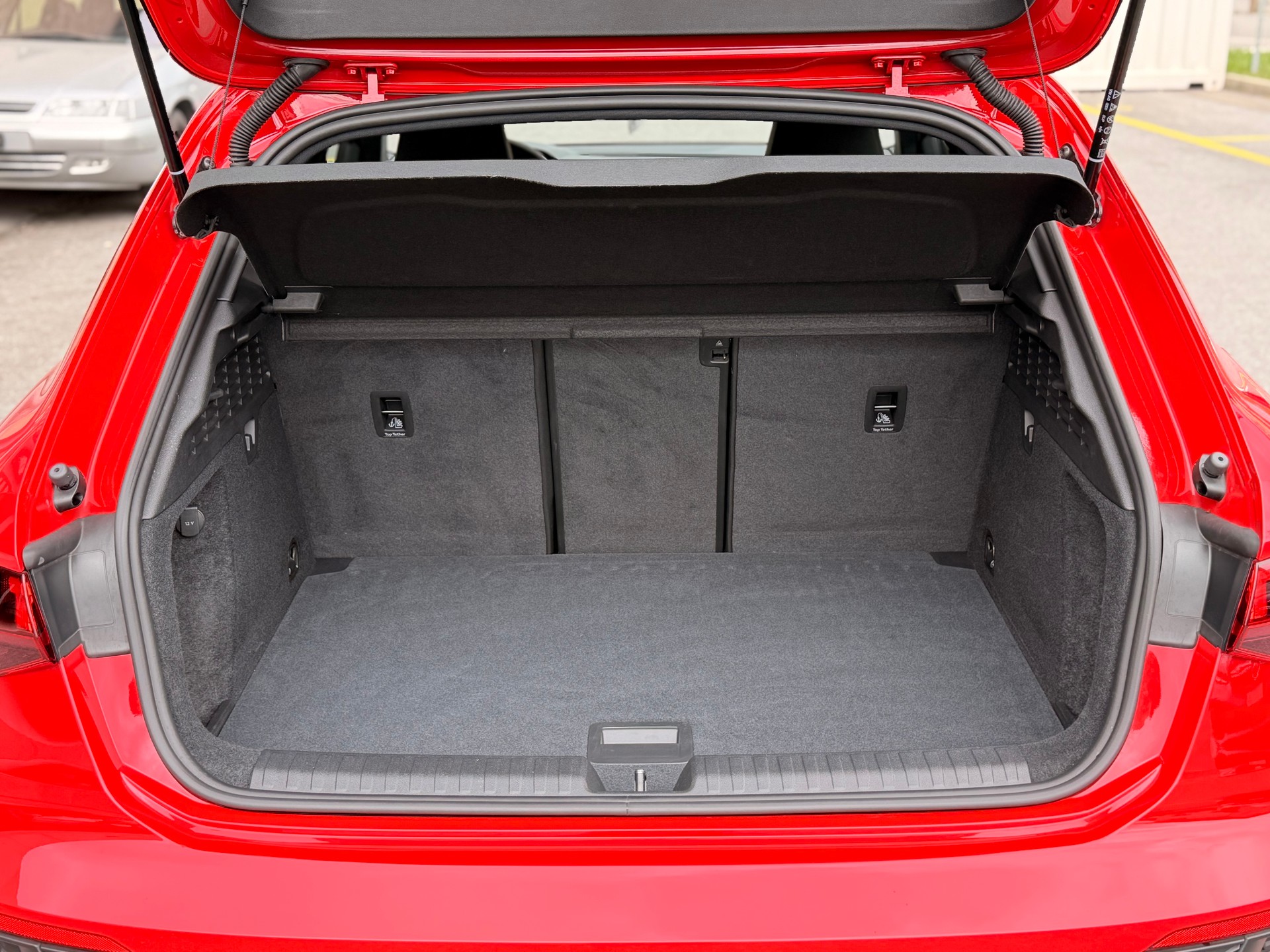AUDI RS3 Sportback 2.5 TSI quattro S-tronic-image-18
