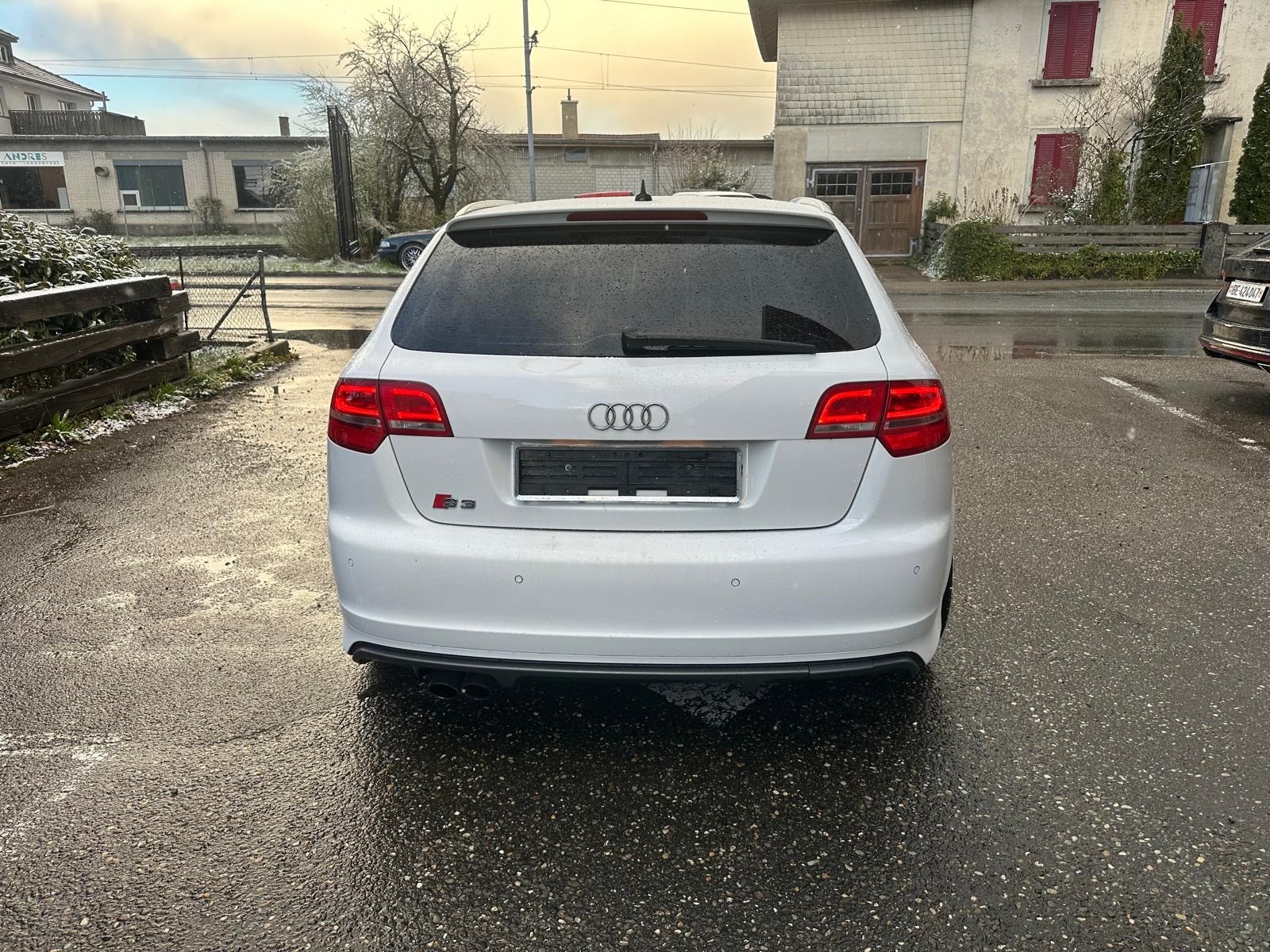AUDI S3 Sportback 2.0 TFSI quattro S-tronic-image-5