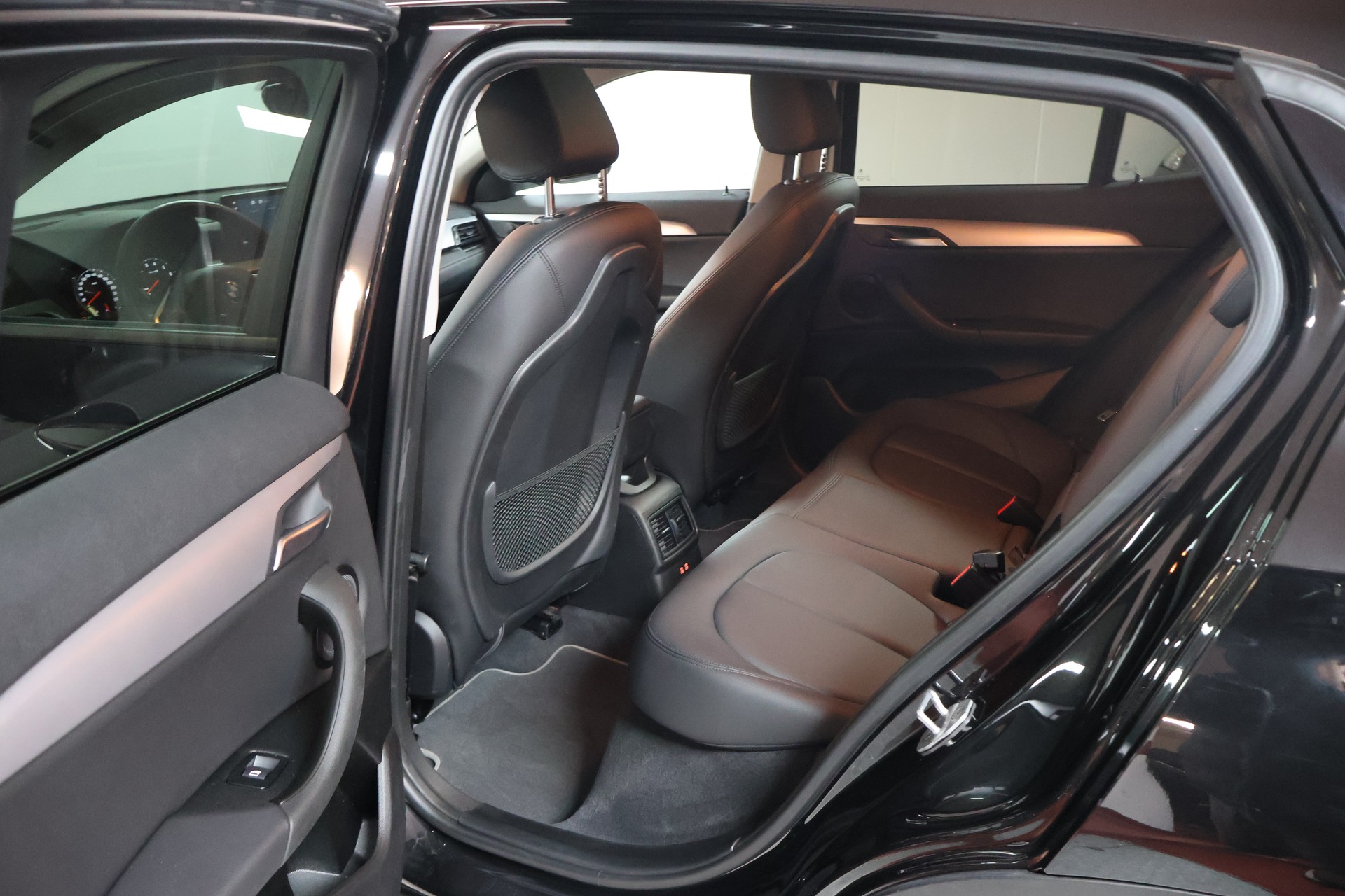 BMW X2 xDrive 25e M Mesh Steptronic-image-17