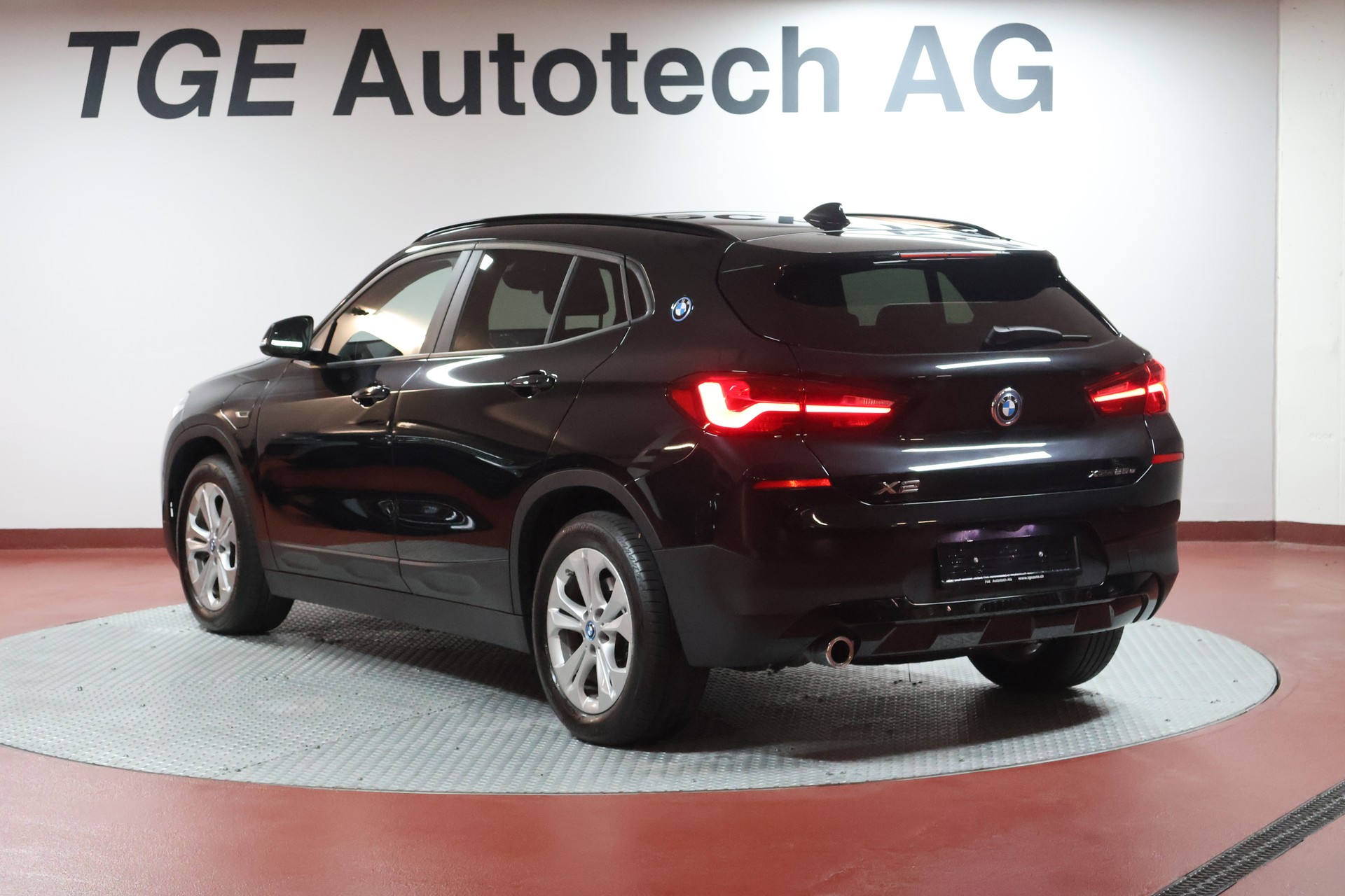 BMW X2 xDrive 25e M Mesh Steptronic-image-20