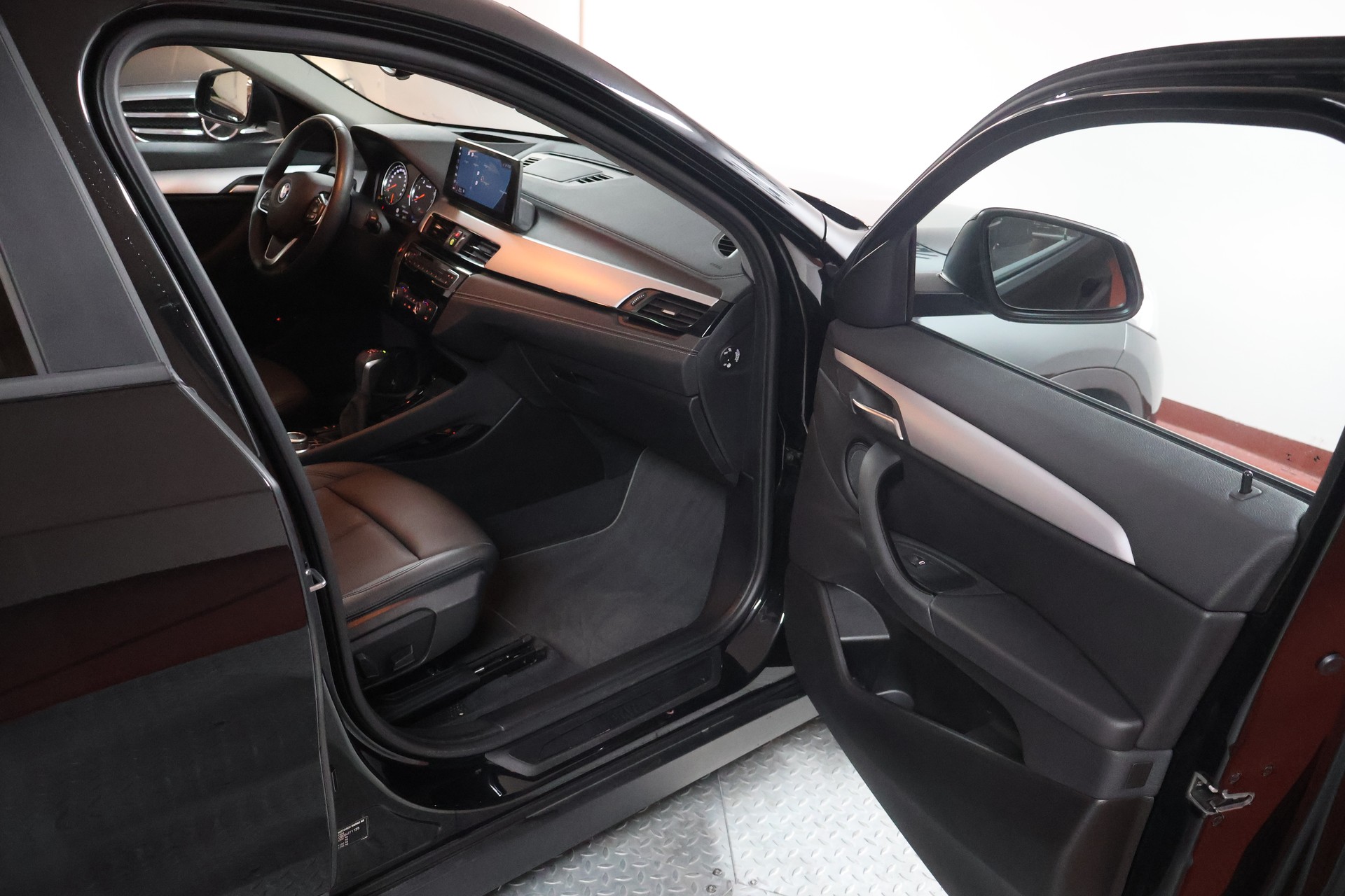 BMW X2 xDrive 25e M Mesh Steptronic-image-16