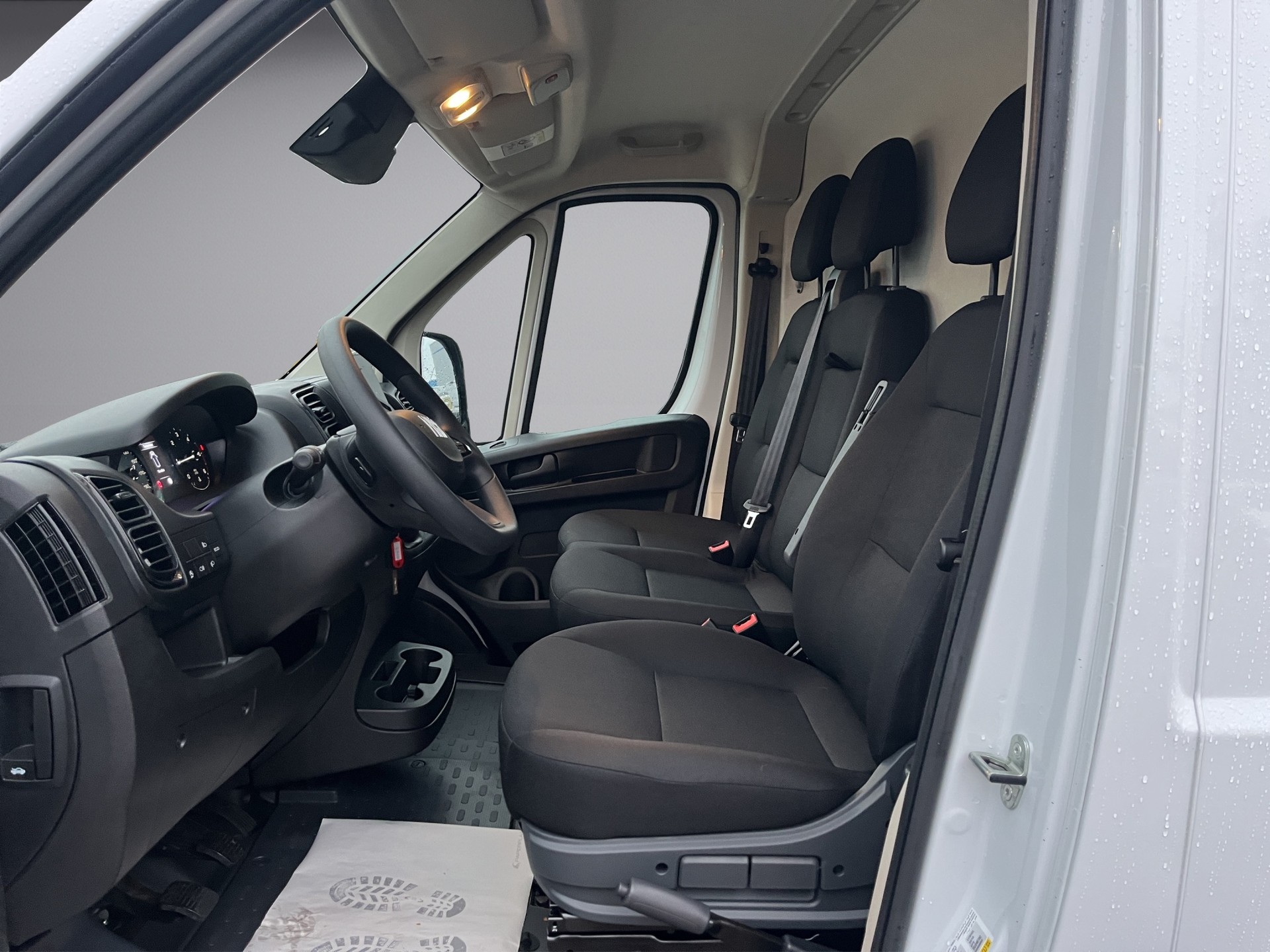 FIAT Ducato 35 L2H2 *AHK, Rückfahrkamera, 270°Flügeltüren, Navi*-image-8