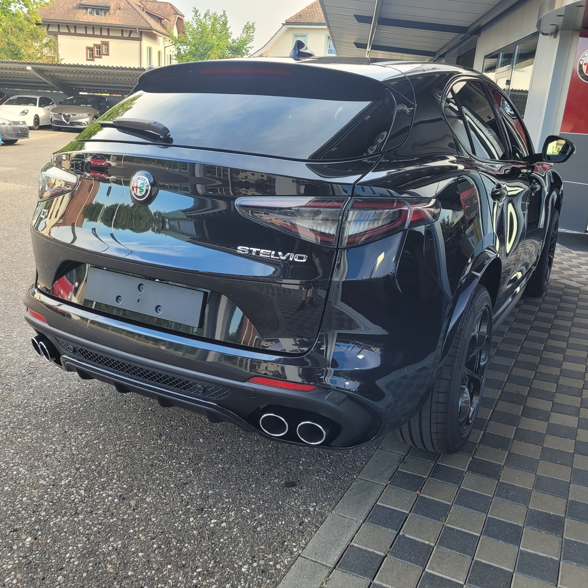 ALFA ROMEO Stelvio 2.9 V6 Quadrifoglio Q4 AT8-image-2