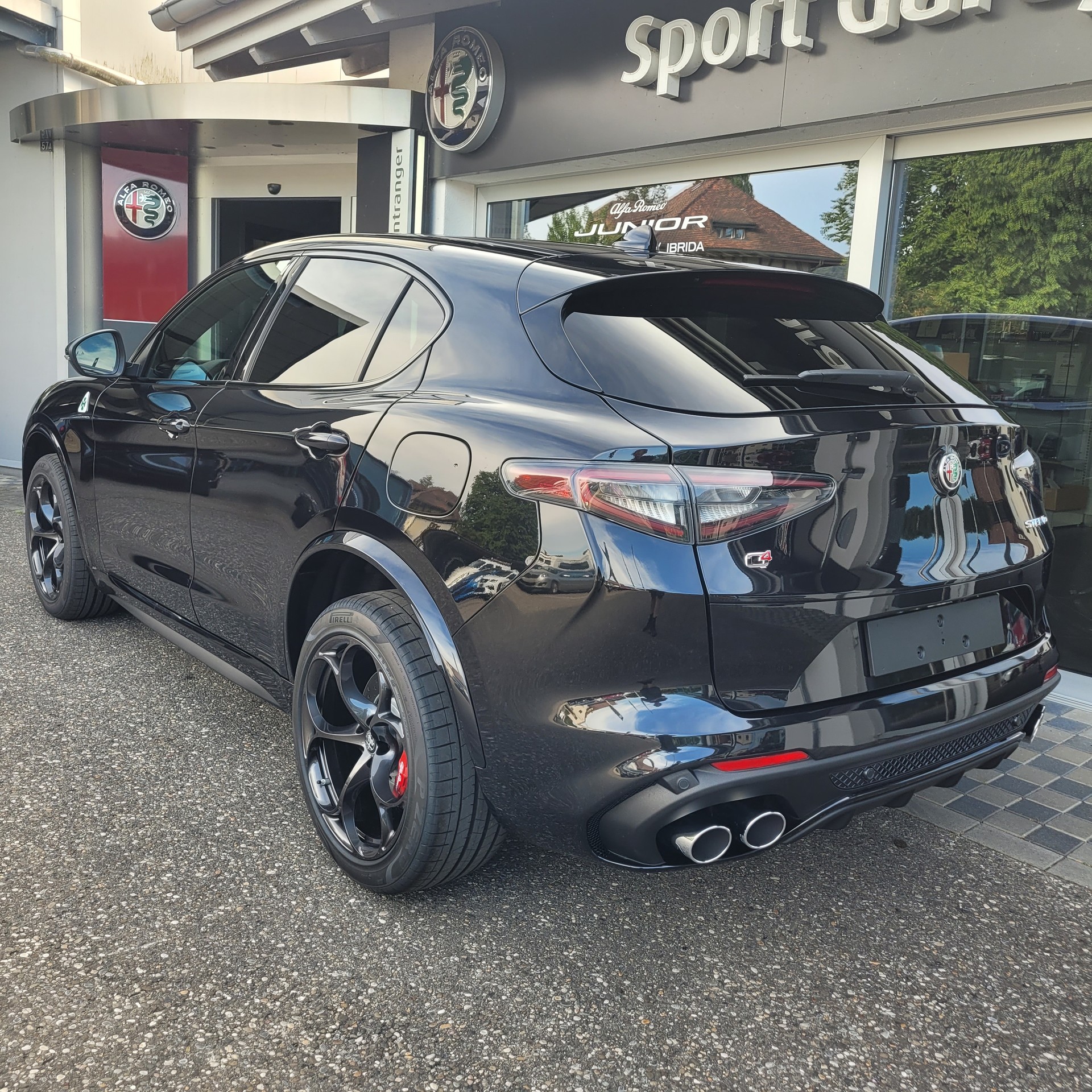 ALFA ROMEO Stelvio 2.9 V6 Quadrifoglio Q4 AT8-image-3