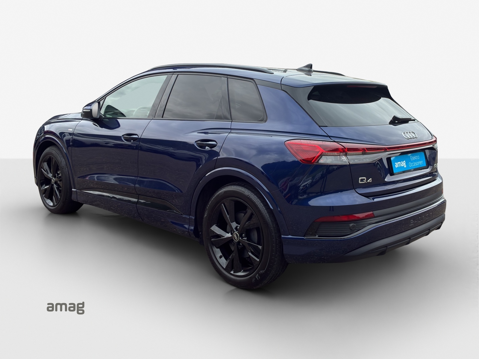 AUDI Q4 e-tron 50 quattro-image-2