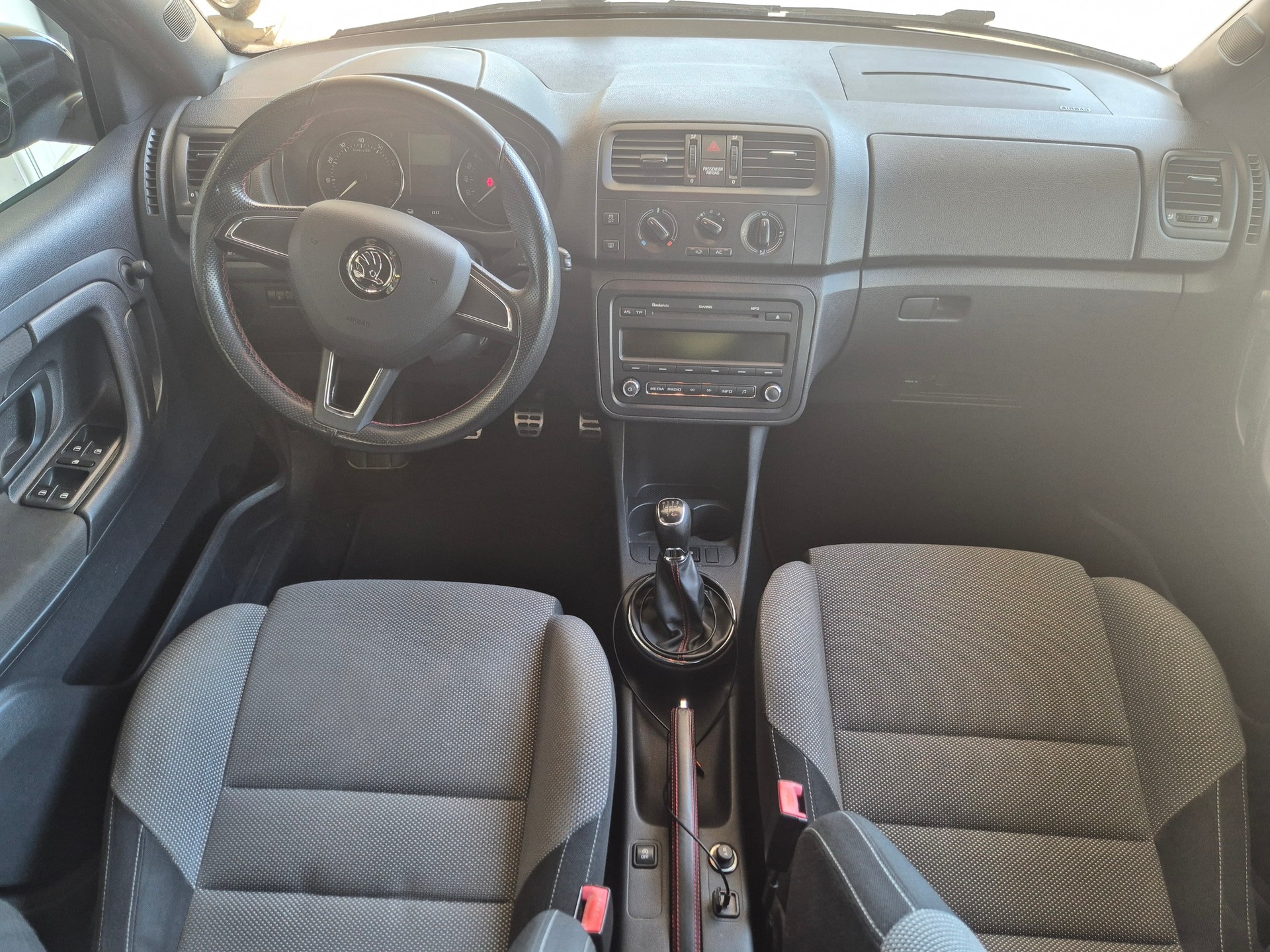 SKODA Fabia 1.2 TSI Monte Carlo-image-8