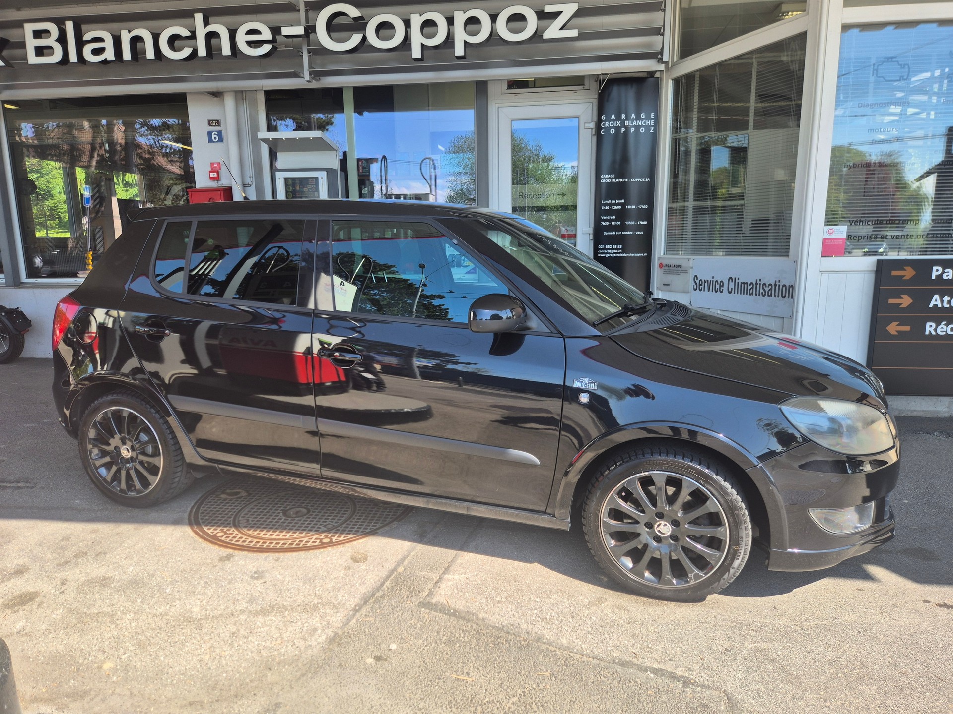 SKODA Fabia 1.2 TSI Monte Carlo-image-2