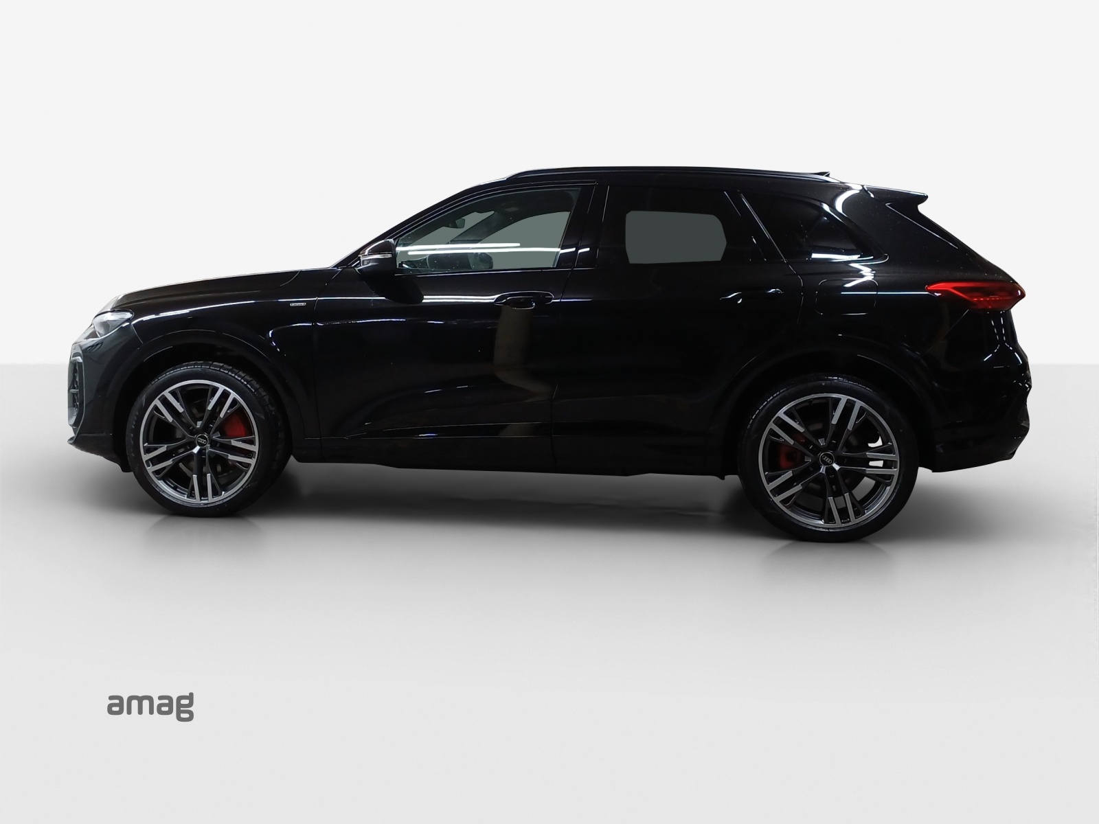 AUDI Q5 e-hybrid quattro 270 kW S-tronic-showroom-element-1