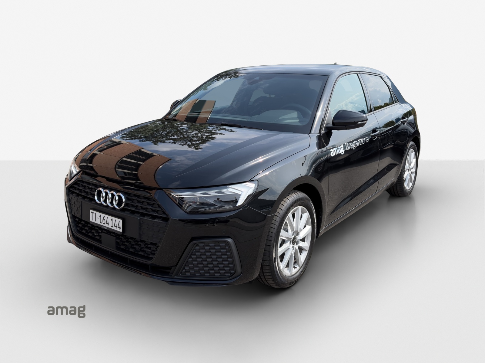 AUDI A1 Sportback 30 TFSI Attraction S-tronic-image-0