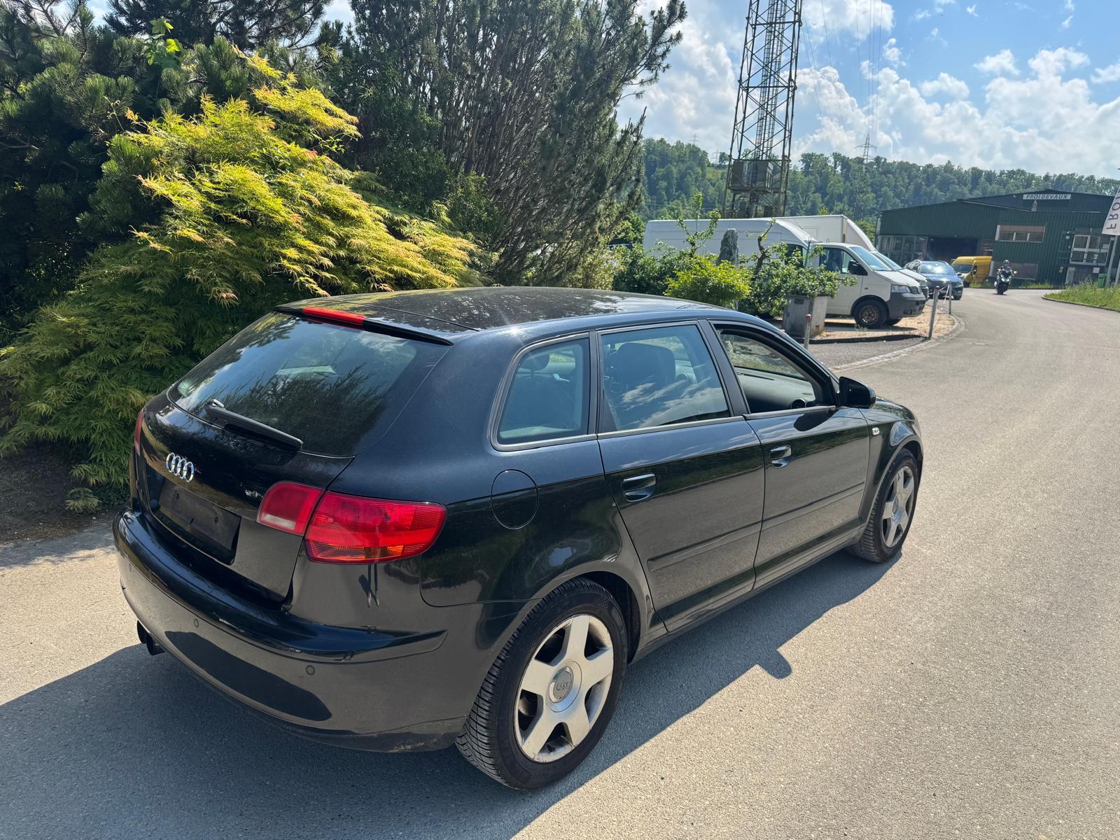 AUDI A3 1.8 Turbo FSI Ambiente-image-3