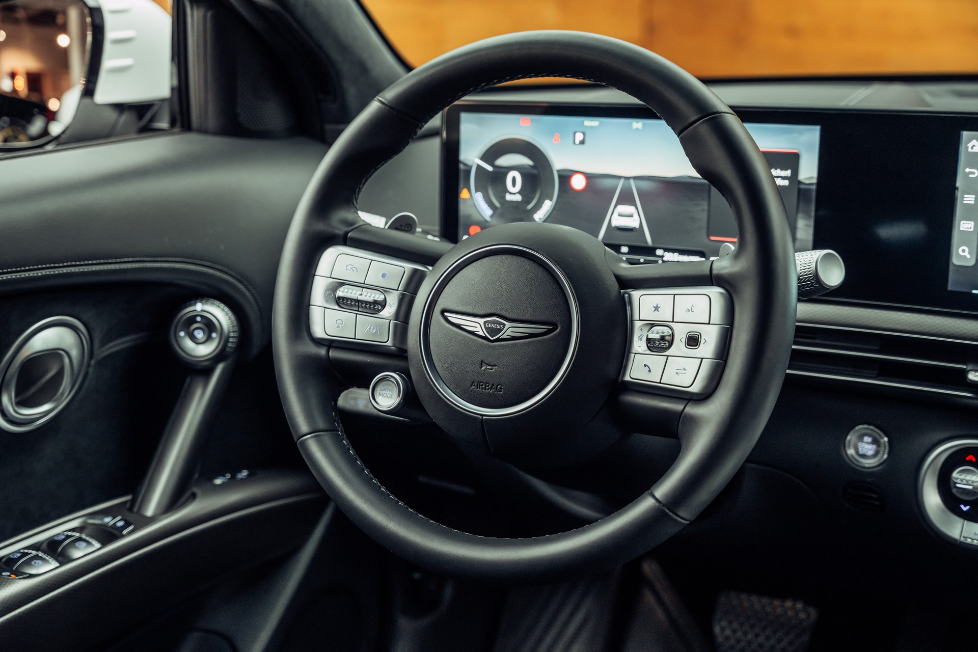 GENESIS GV60 77.4 kWh Sport AWD-image-16