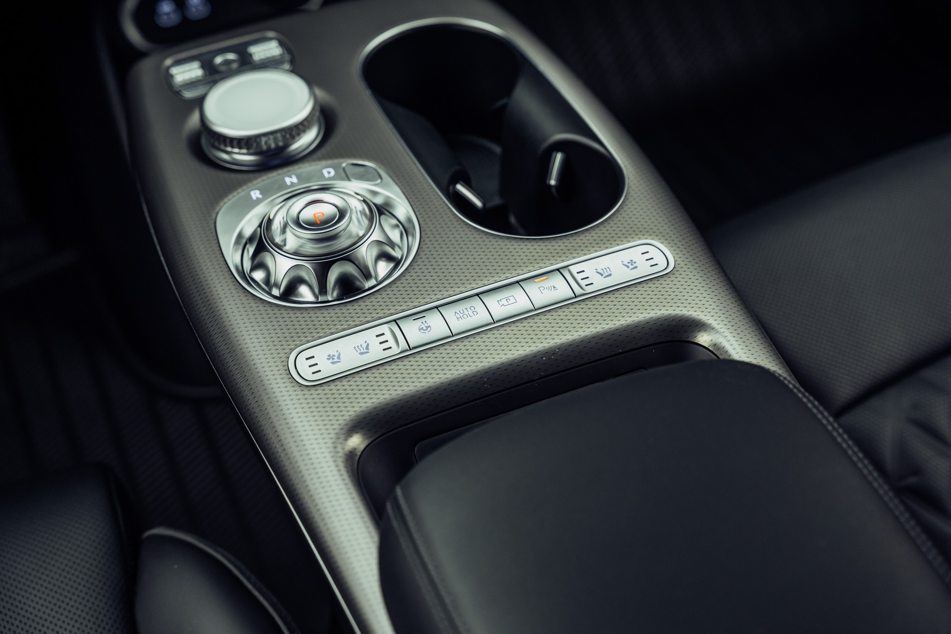 GENESIS GV60 77.4 kWh Sport AWD-image-14