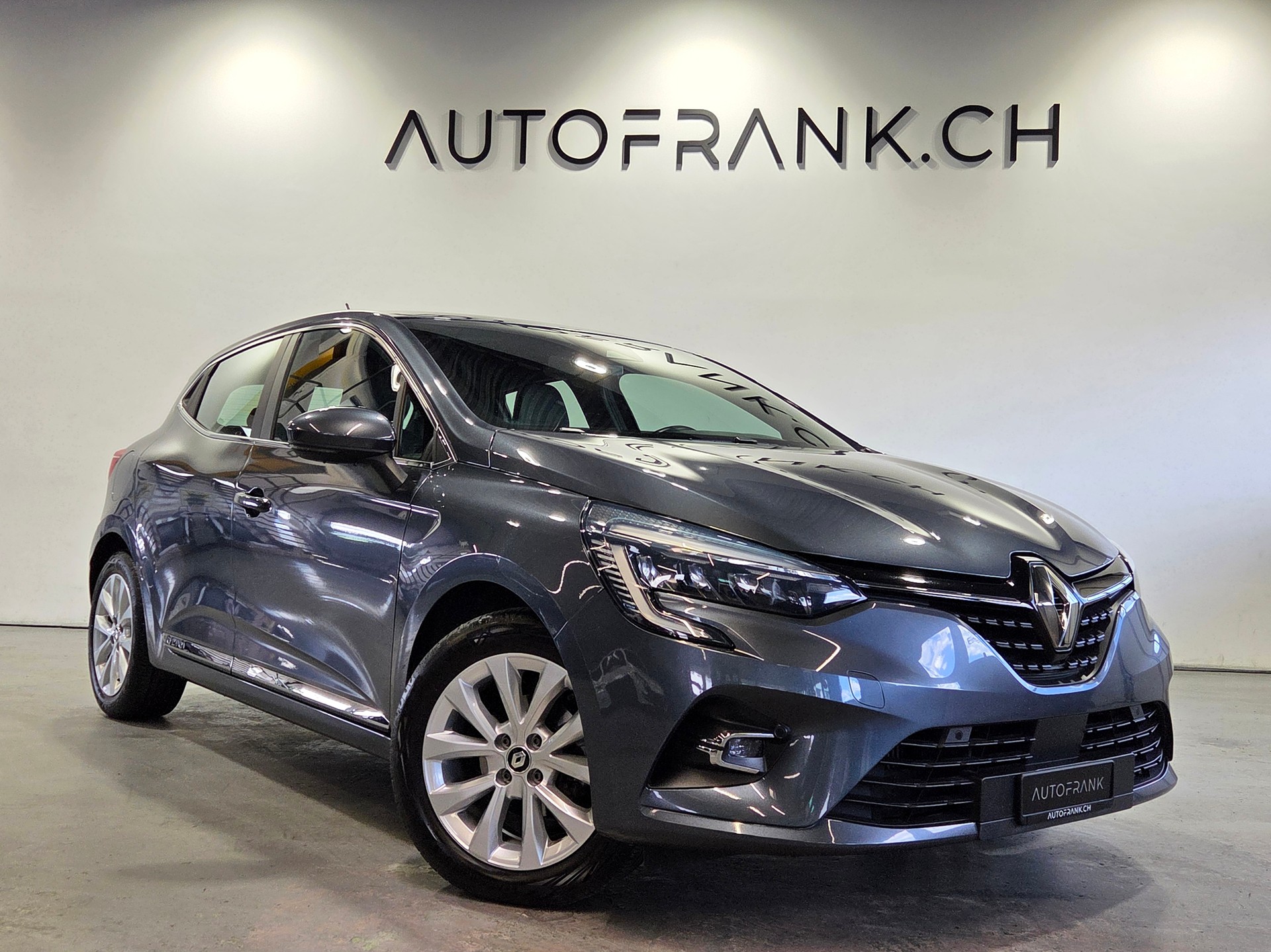 RENAULT Clio 1.0 TCe Intens CVT-image-12