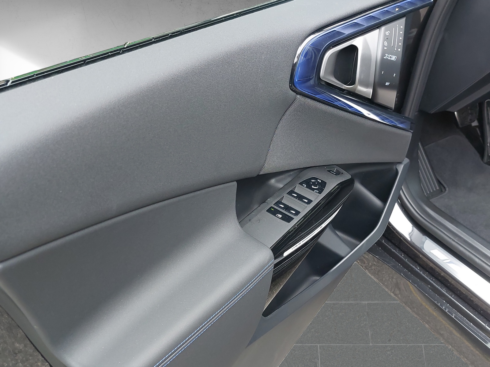 BMW X3 xDrive 48V 20d M Sport Pro-image-14