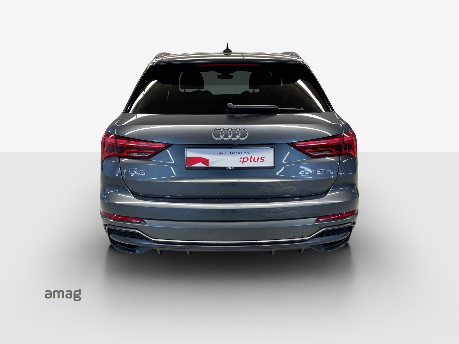 AUDI Q3 45 TFSI e S line Attraction S-tronic-image-3