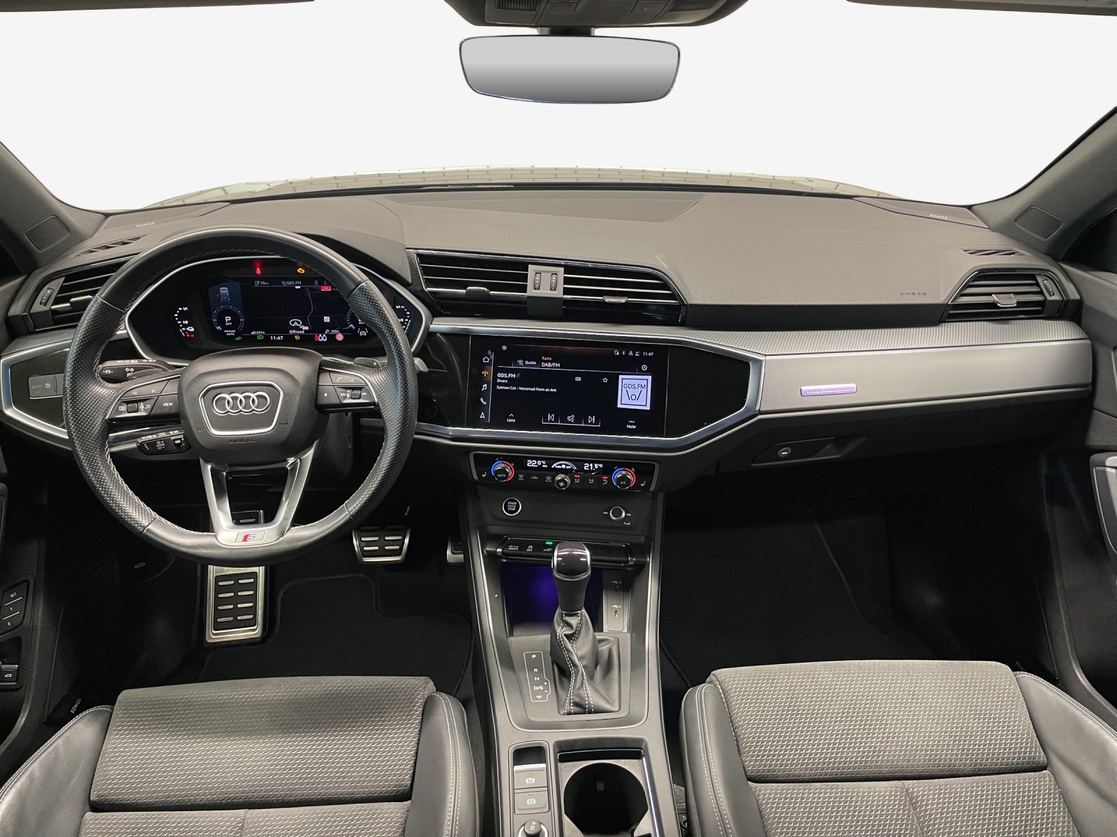 AUDI Q3 45 TFSI e S line Attraction S-tronic-image-8