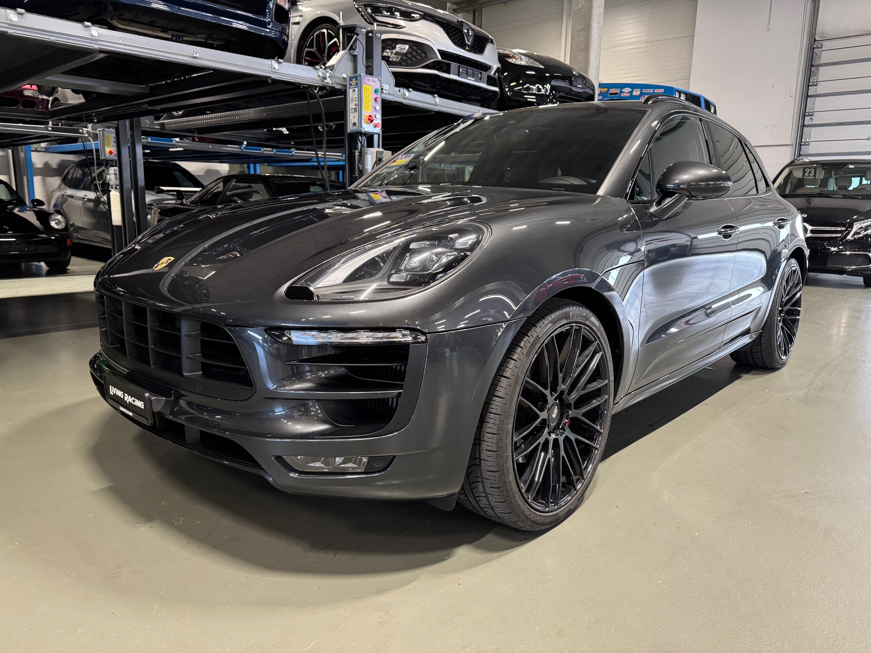 Car photo