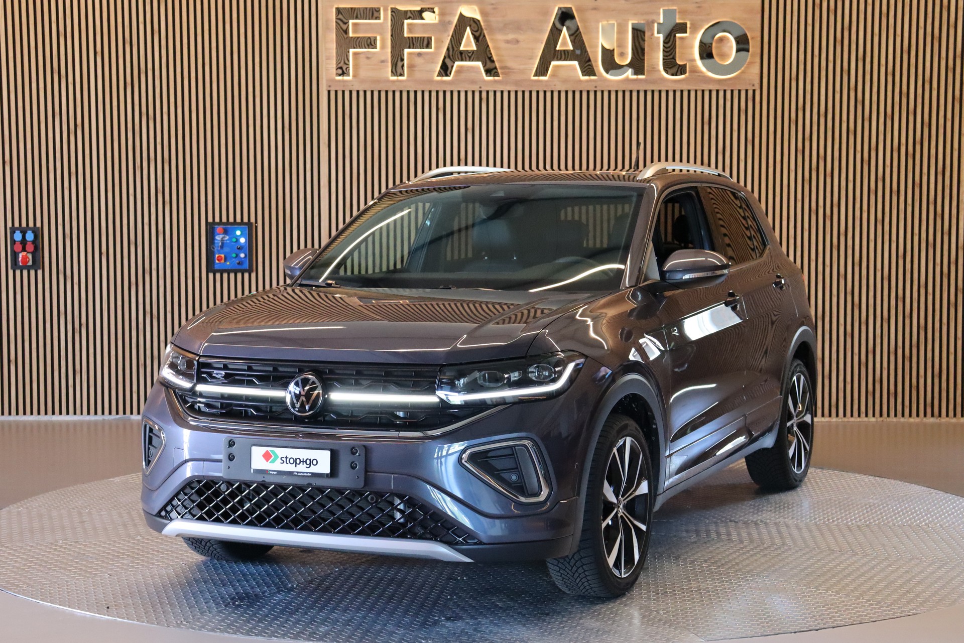 VW T-Cross 1.5 TSI R-Line DSG-showroom-element-1
