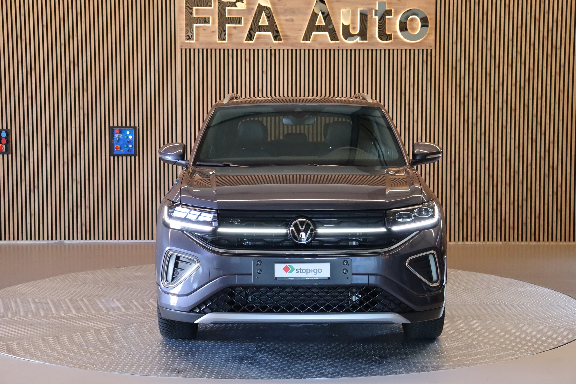 VW T-Cross 1.5 TSI R-Line DSG-showroom-element-2