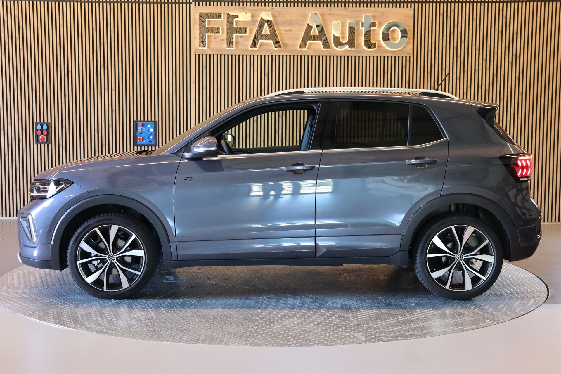 VW T-Cross 1.5 TSI R-Line DSG-image-9