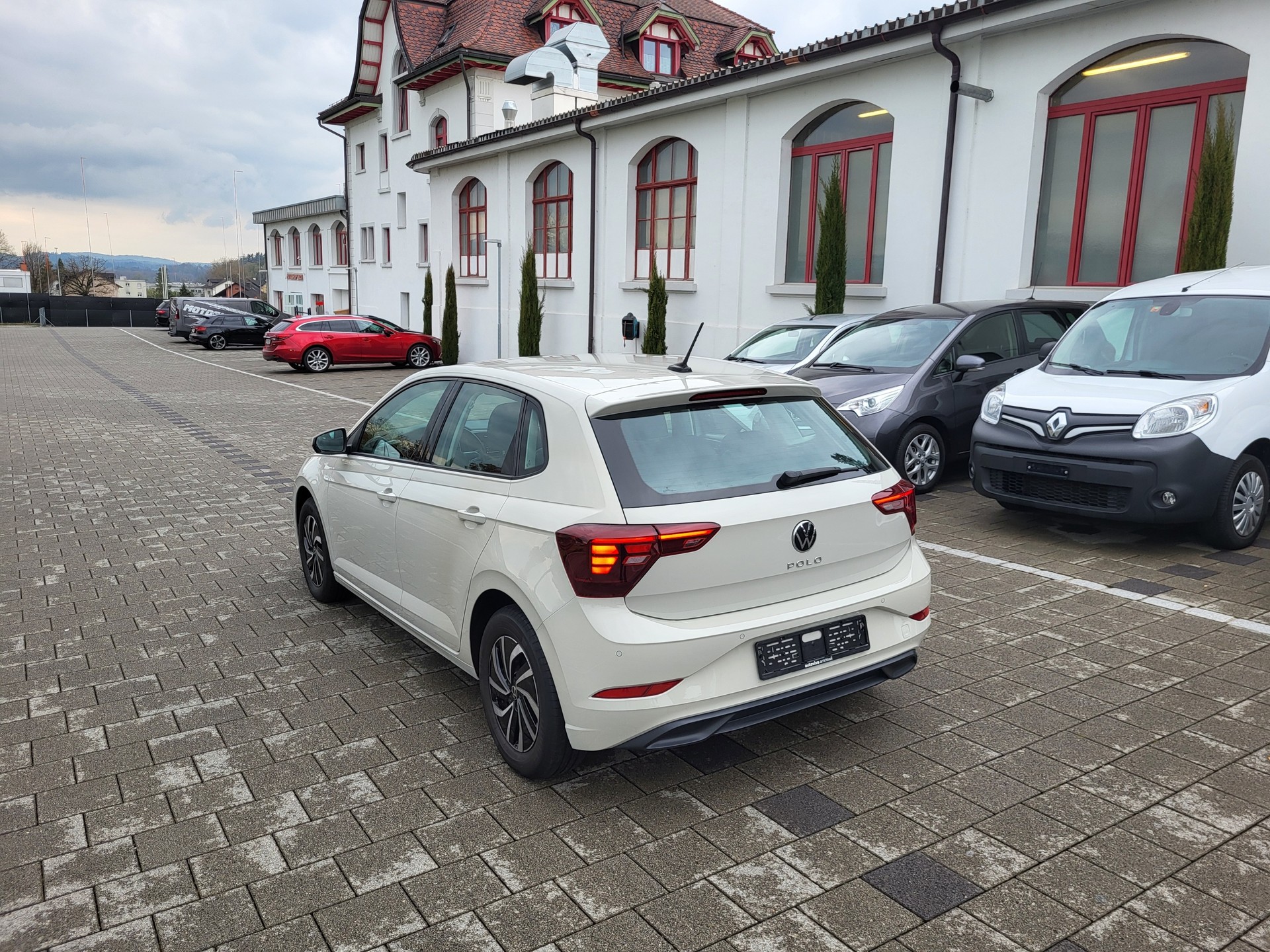 VW Polo 1.0 TSI Life-image-1