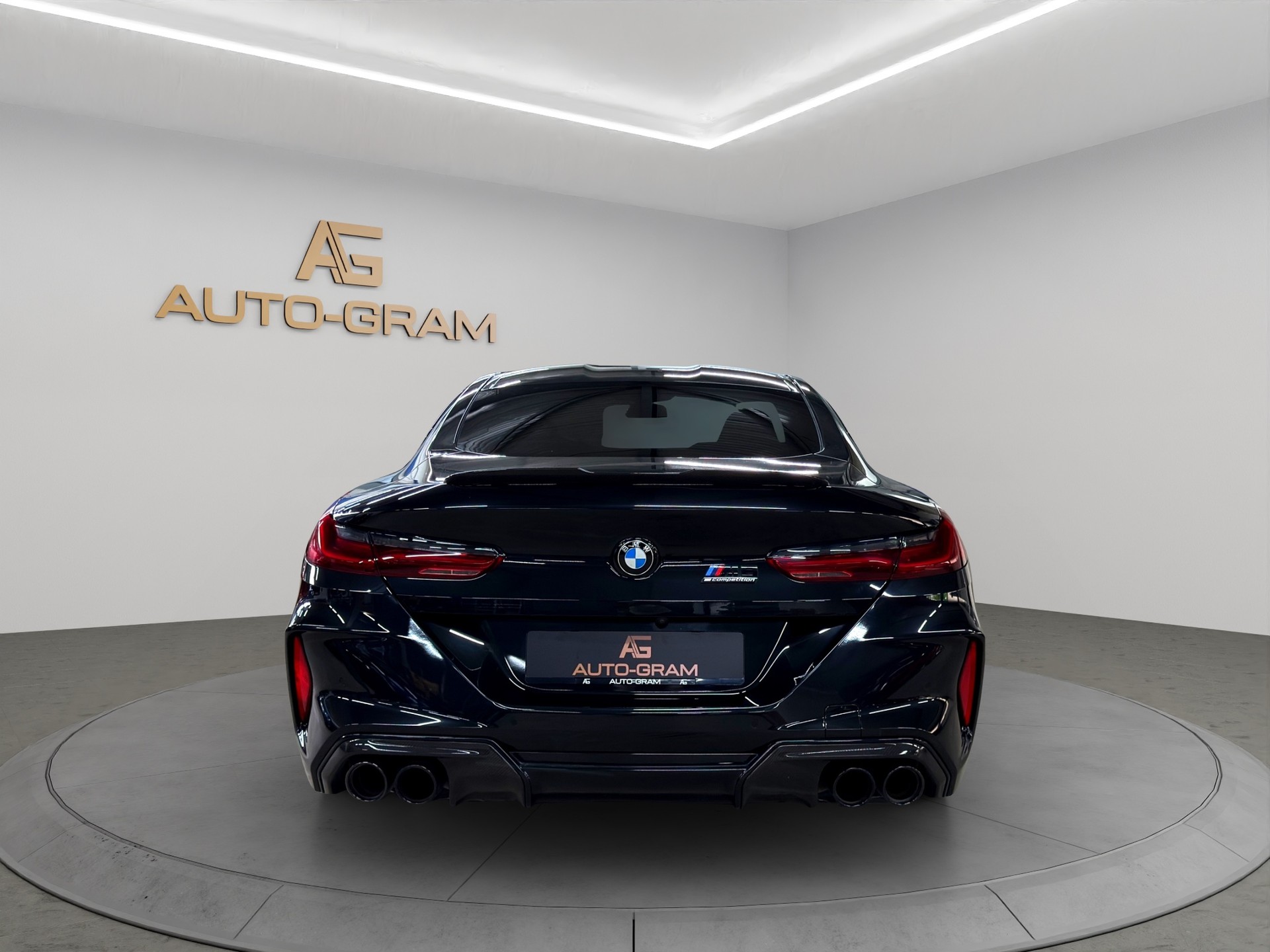 BMW M8 xDrive Steptronic M Competition-showroom-element-3