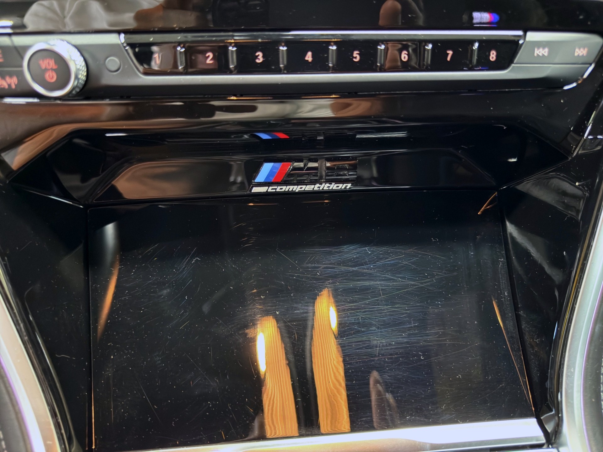 BMW M8 xDrive Steptronic M Competition-image-24