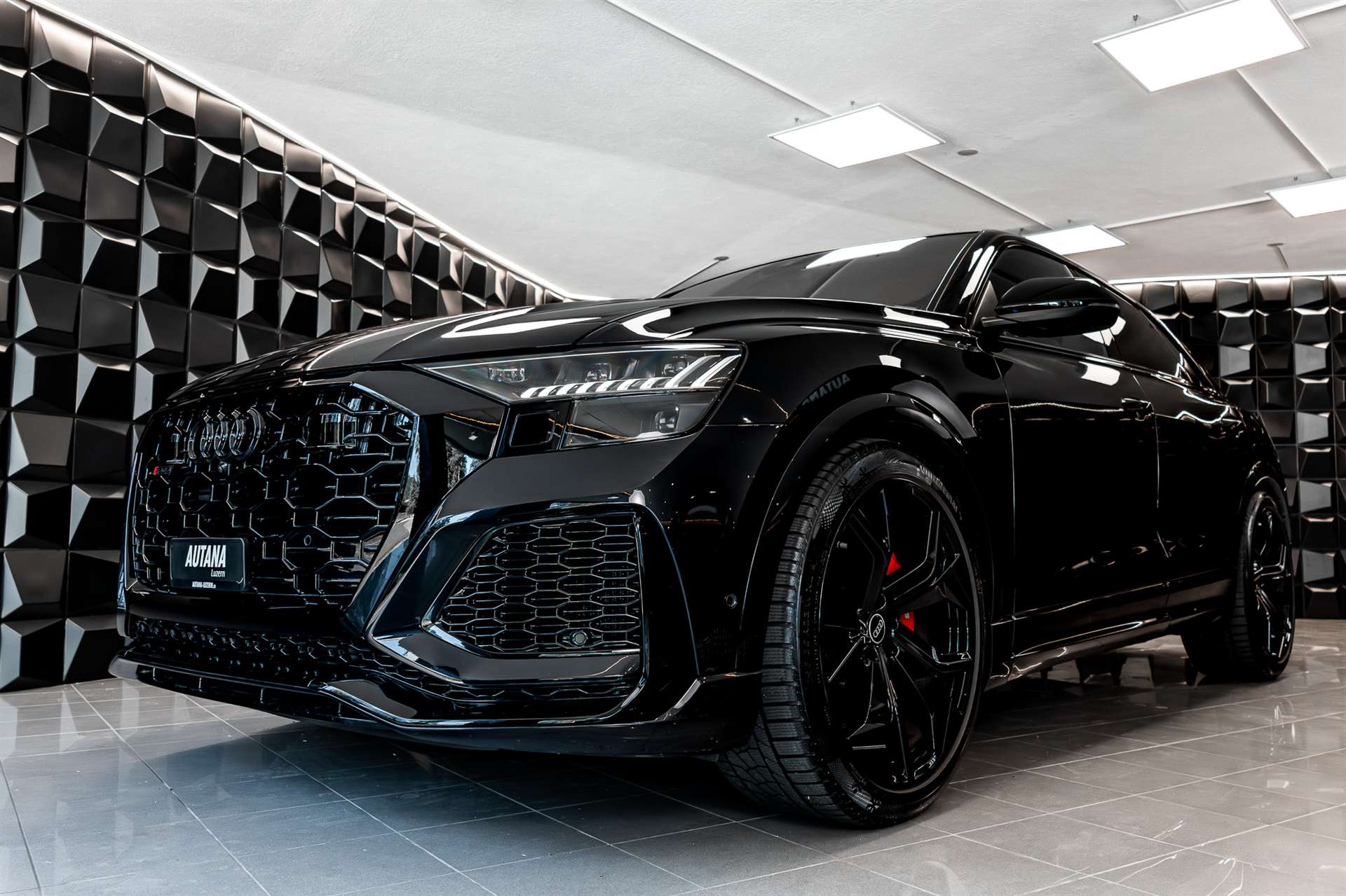 AUDI RSQ8 quattro tiptronic-image-27