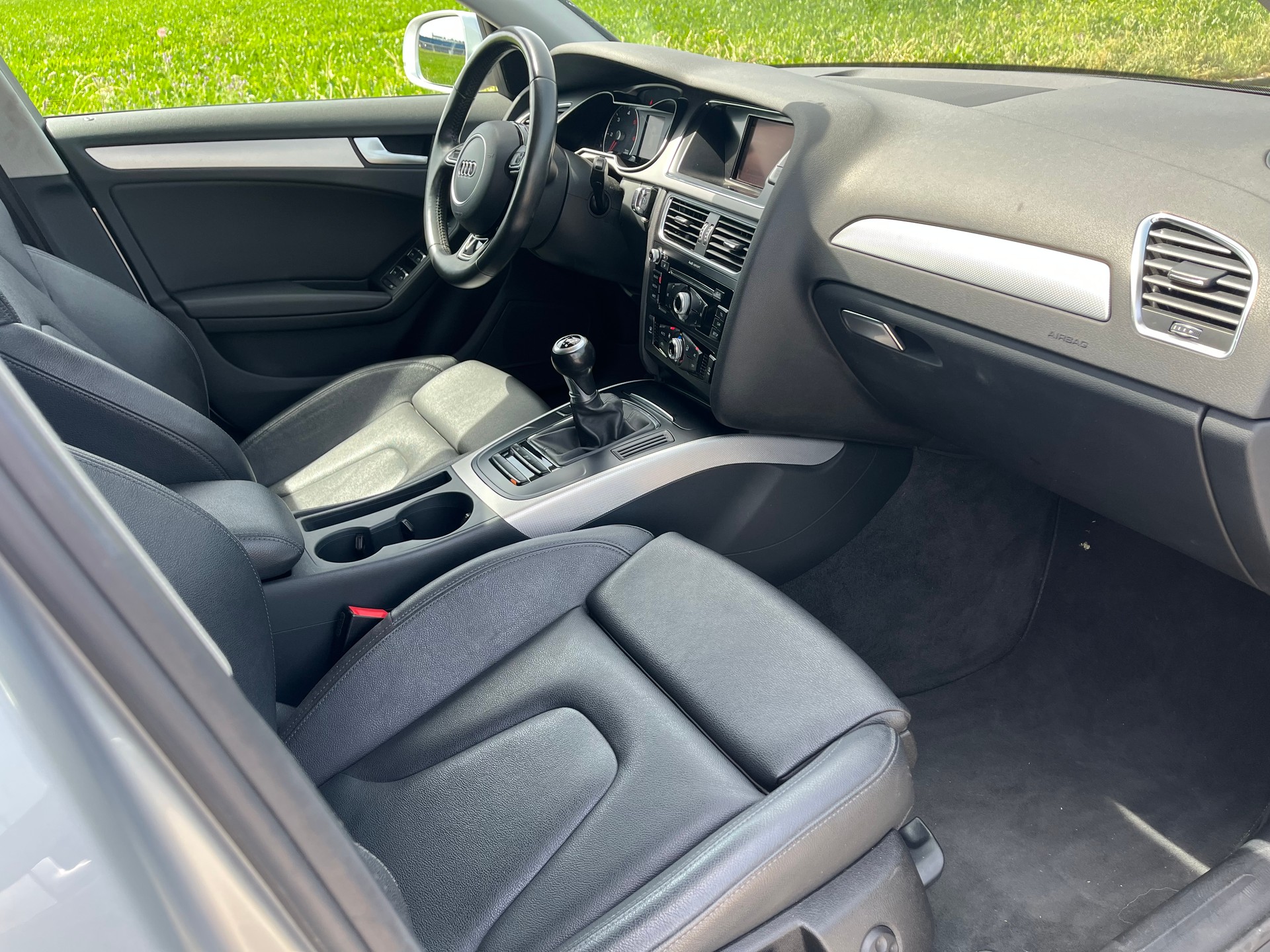 AUDI A4 Avant 2.0 TDIe-image-14