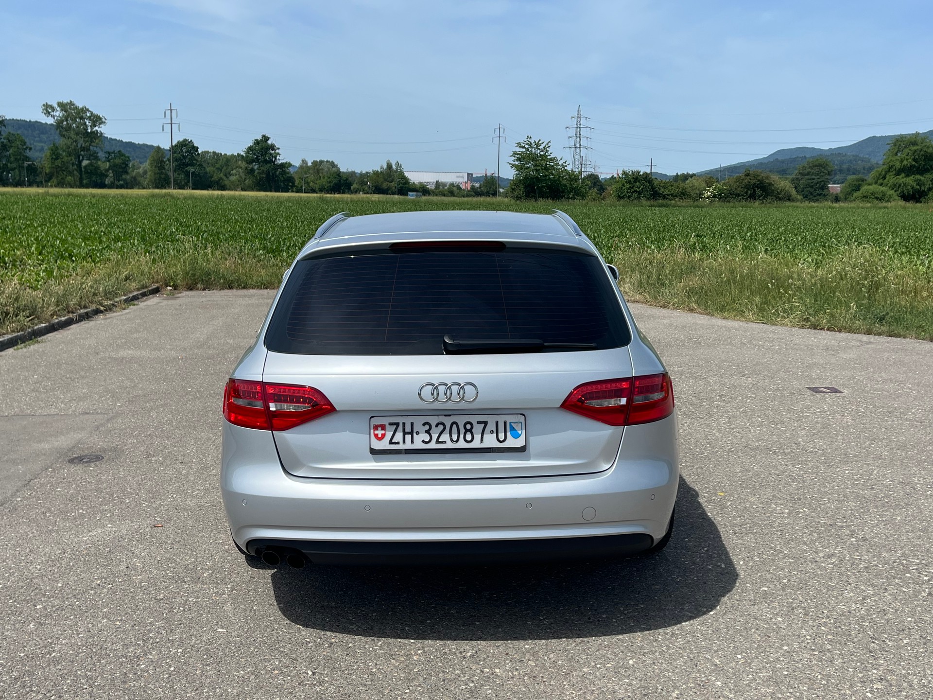 AUDI A4 Avant 2.0 TDIe-image-6
