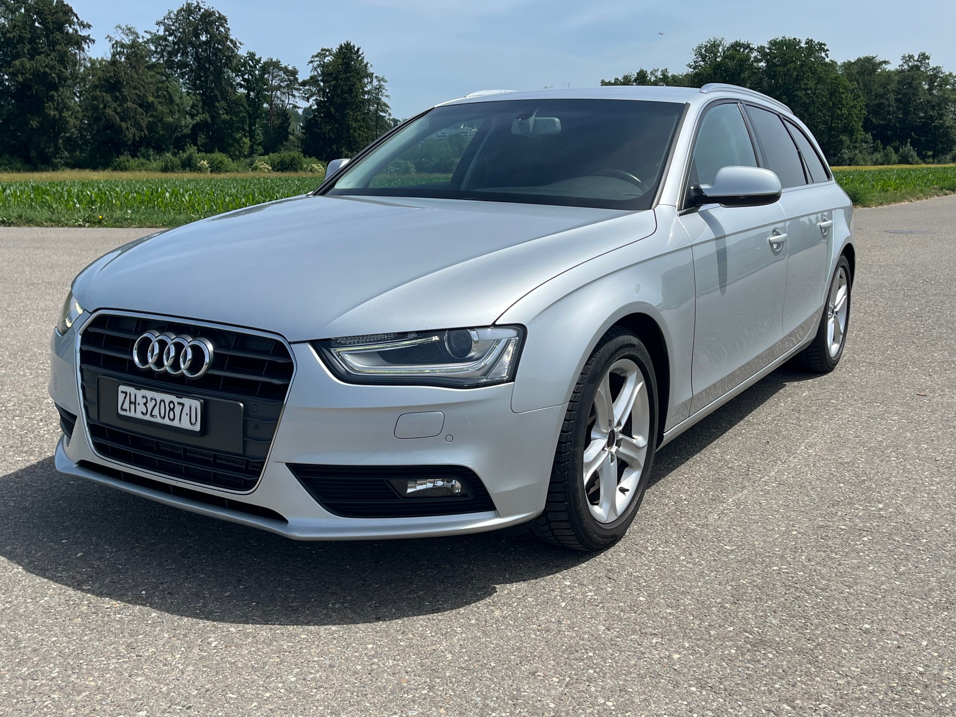AUDI A4 Avant 2.0 TDIe-image-0