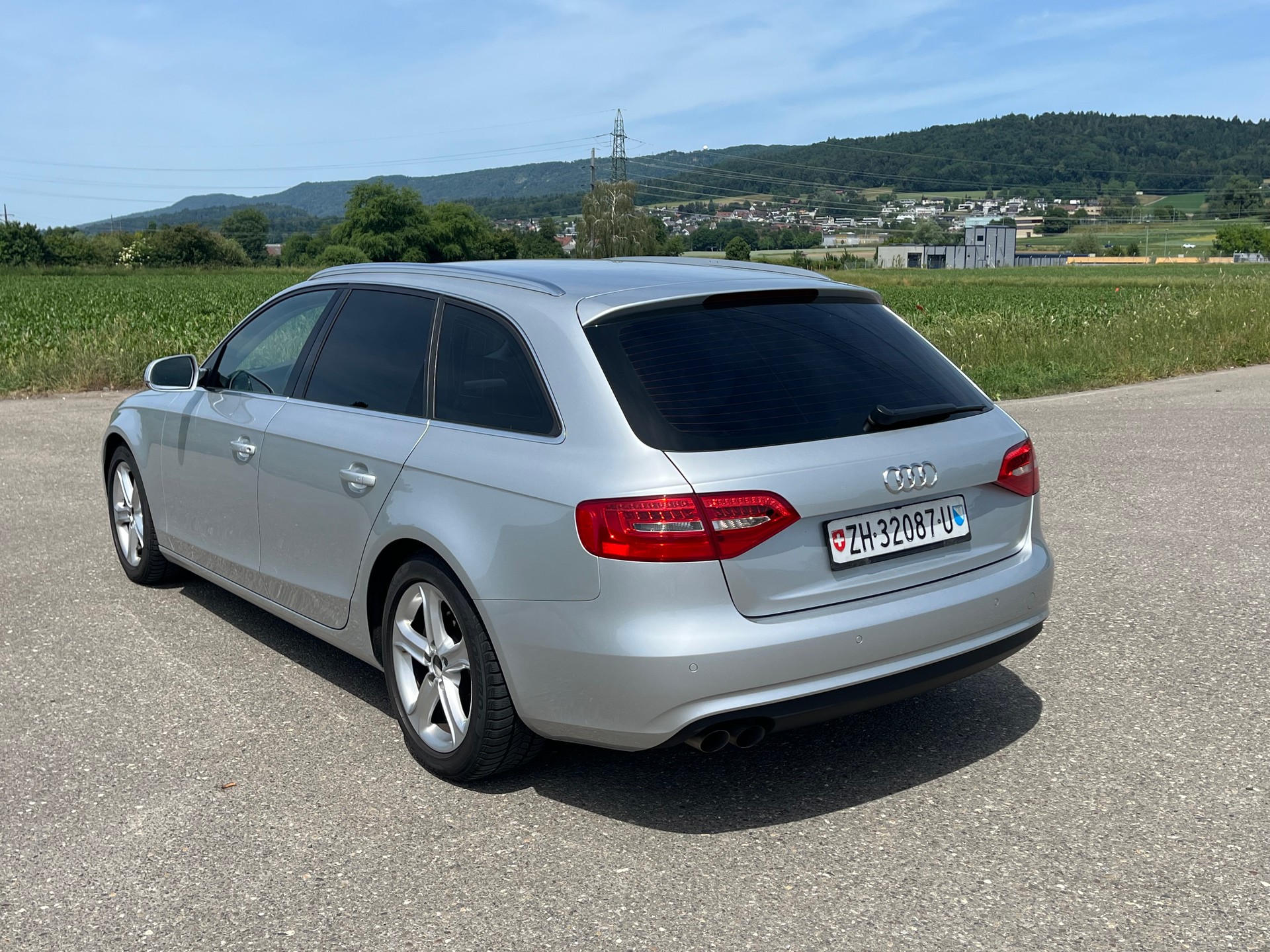 AUDI A4 Avant 2.0 TDIe-image-7