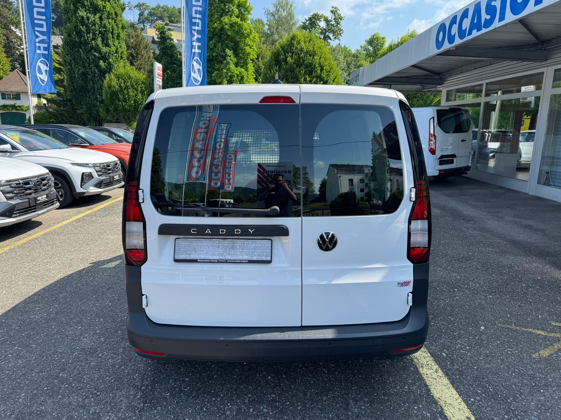 VW Caddy 2.0TDI BlueMotion Technology-image-12