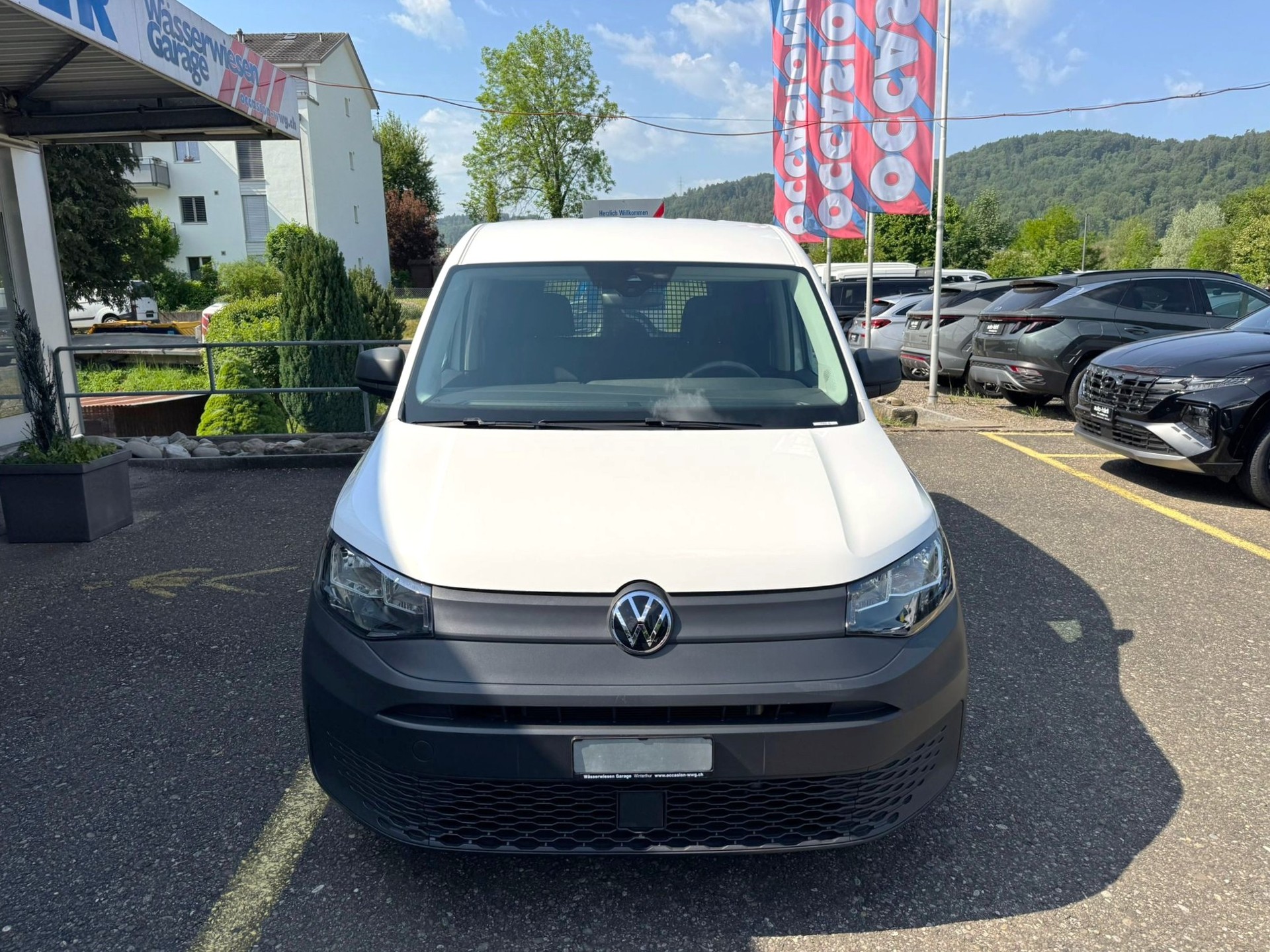 VW Caddy 2.0TDI BlueMotion Technology-image-8