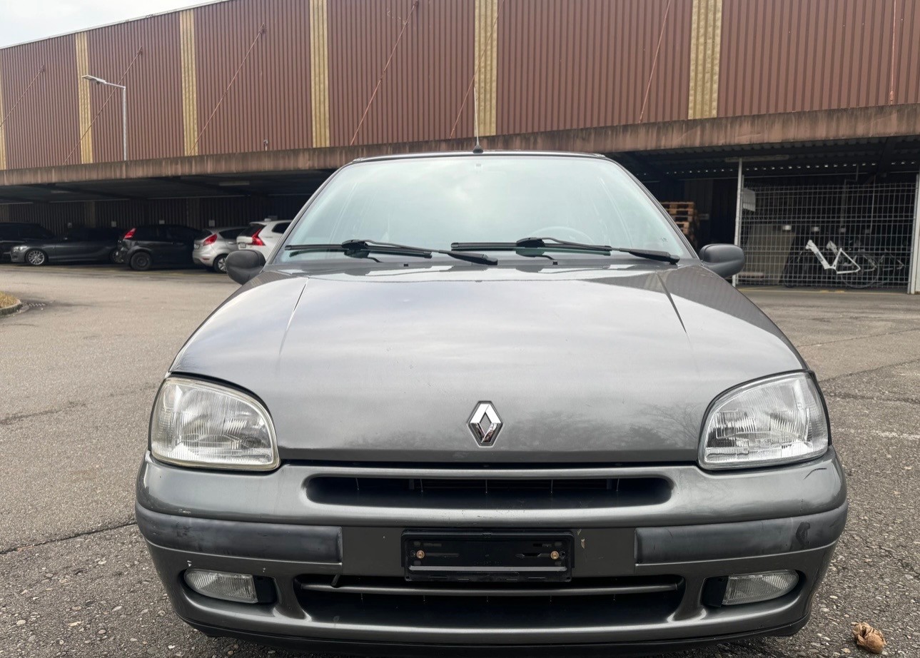 RENAULT Clio 1.4 RT-image-4