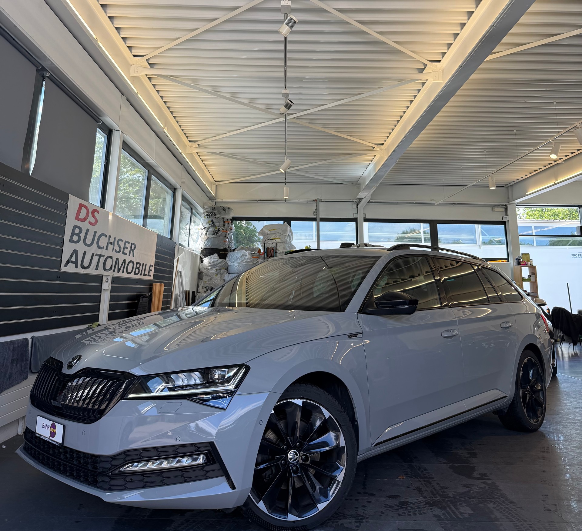 SKODA Superb Combi 2.0 TDI 200 SportLine 4x4 DSG-image-0