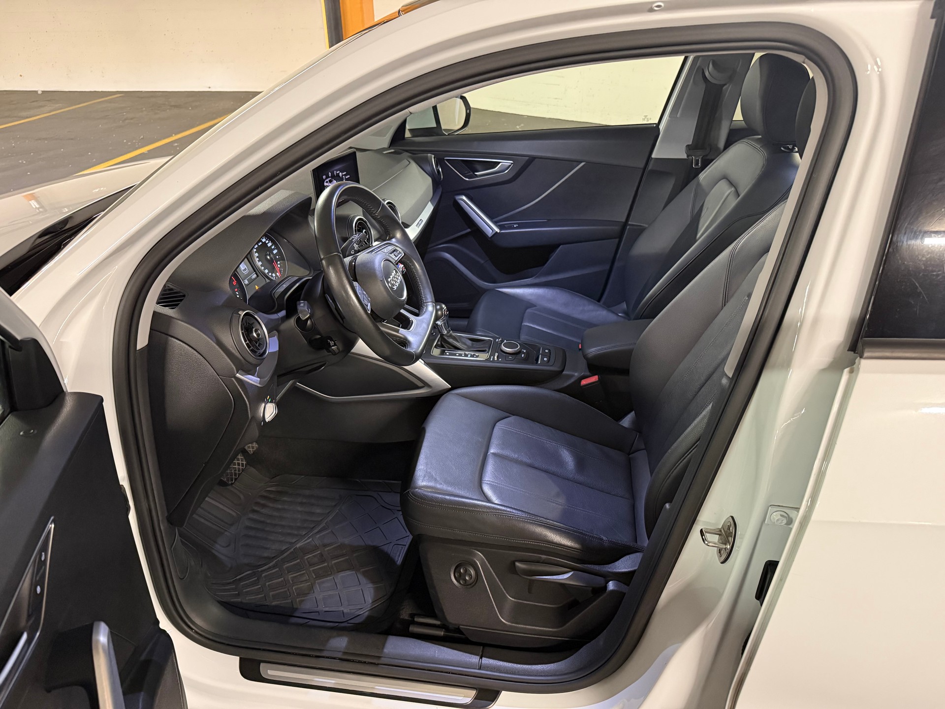 AUDI Q2 2.0 TDI sport quattro S-tronic-image-7