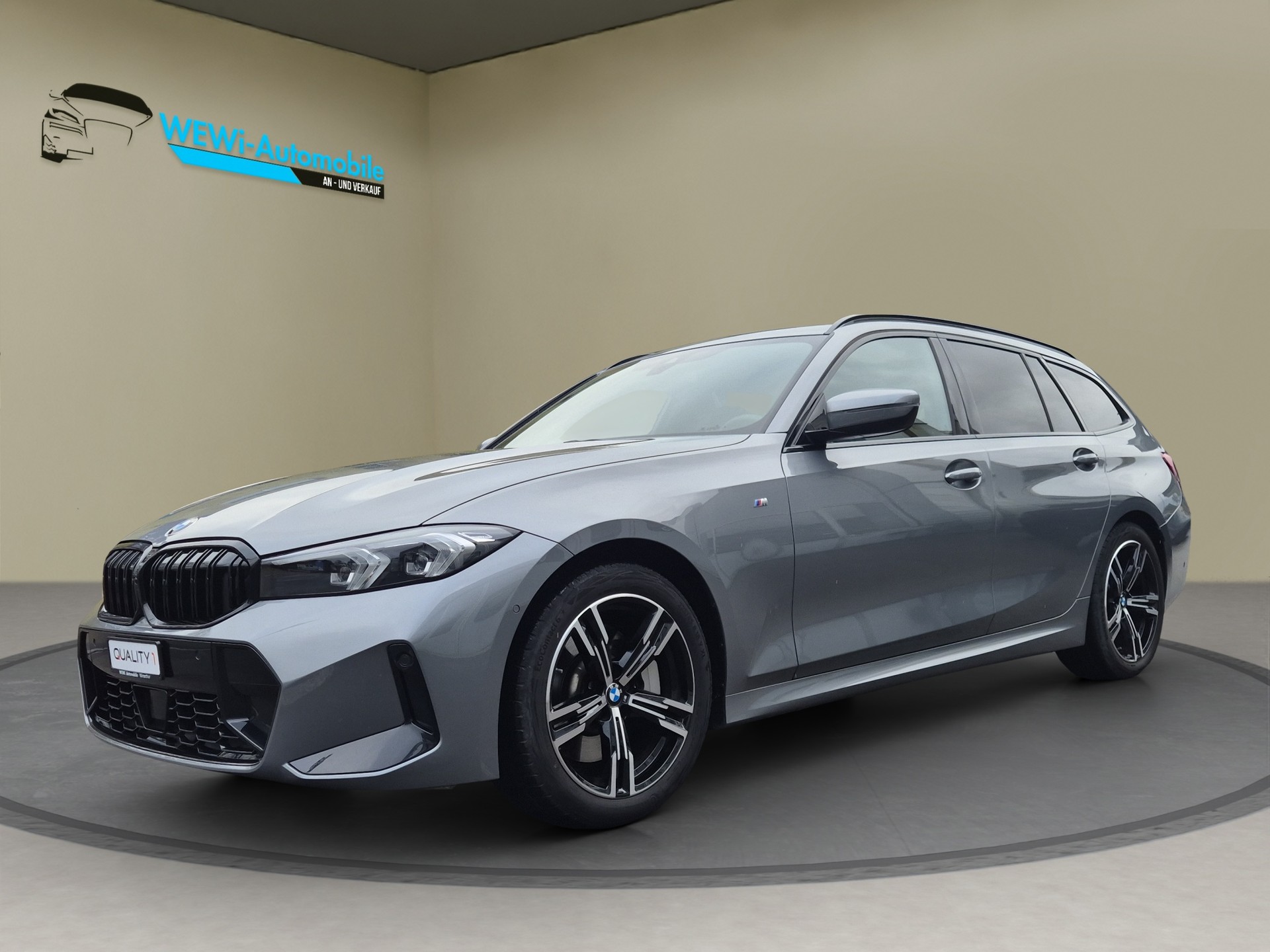 BMW 330i Touring xDrive Steptronic M Sport-image-0