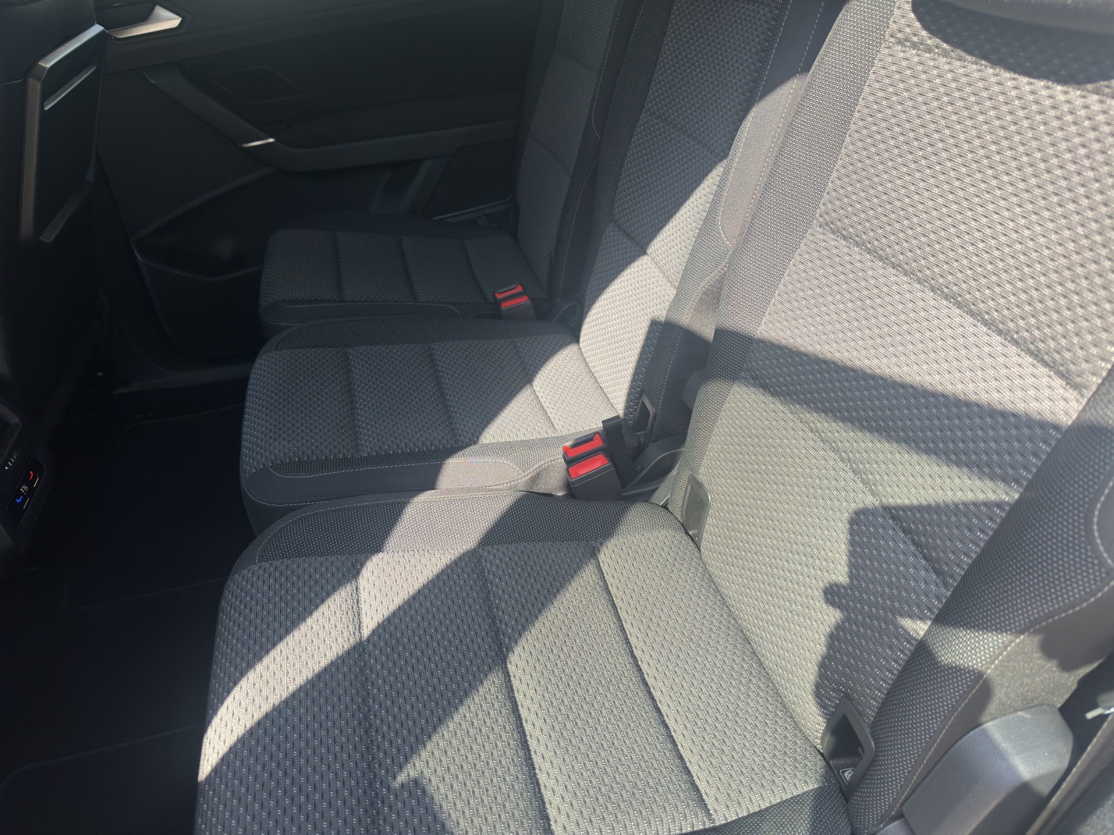 VW Touran 2.0 TDI BlueMotion Technology Comfortline DSG-image-11