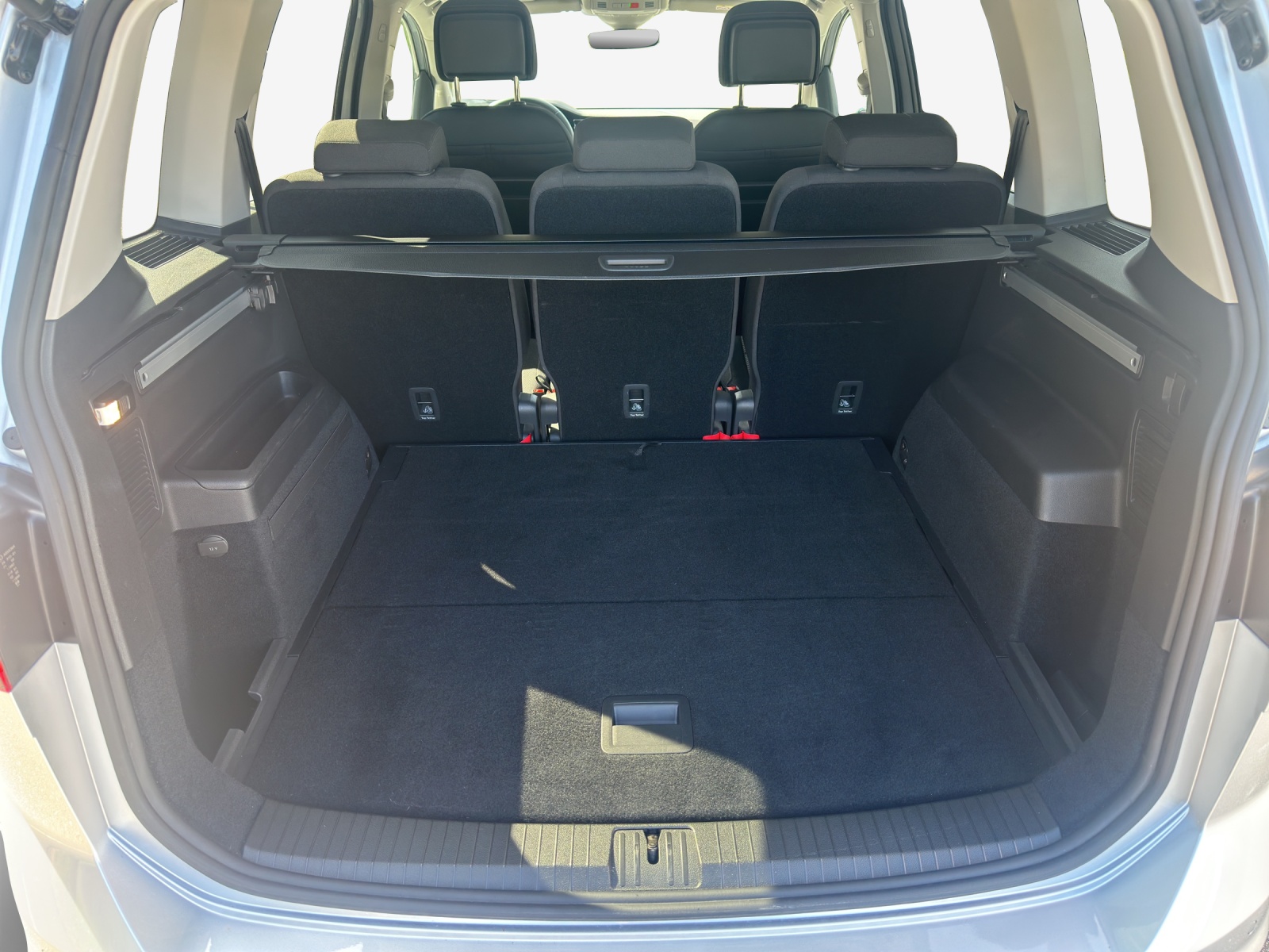 VW Touran 2.0 TDI BlueMotion Technology Comfortline DSG-image-12