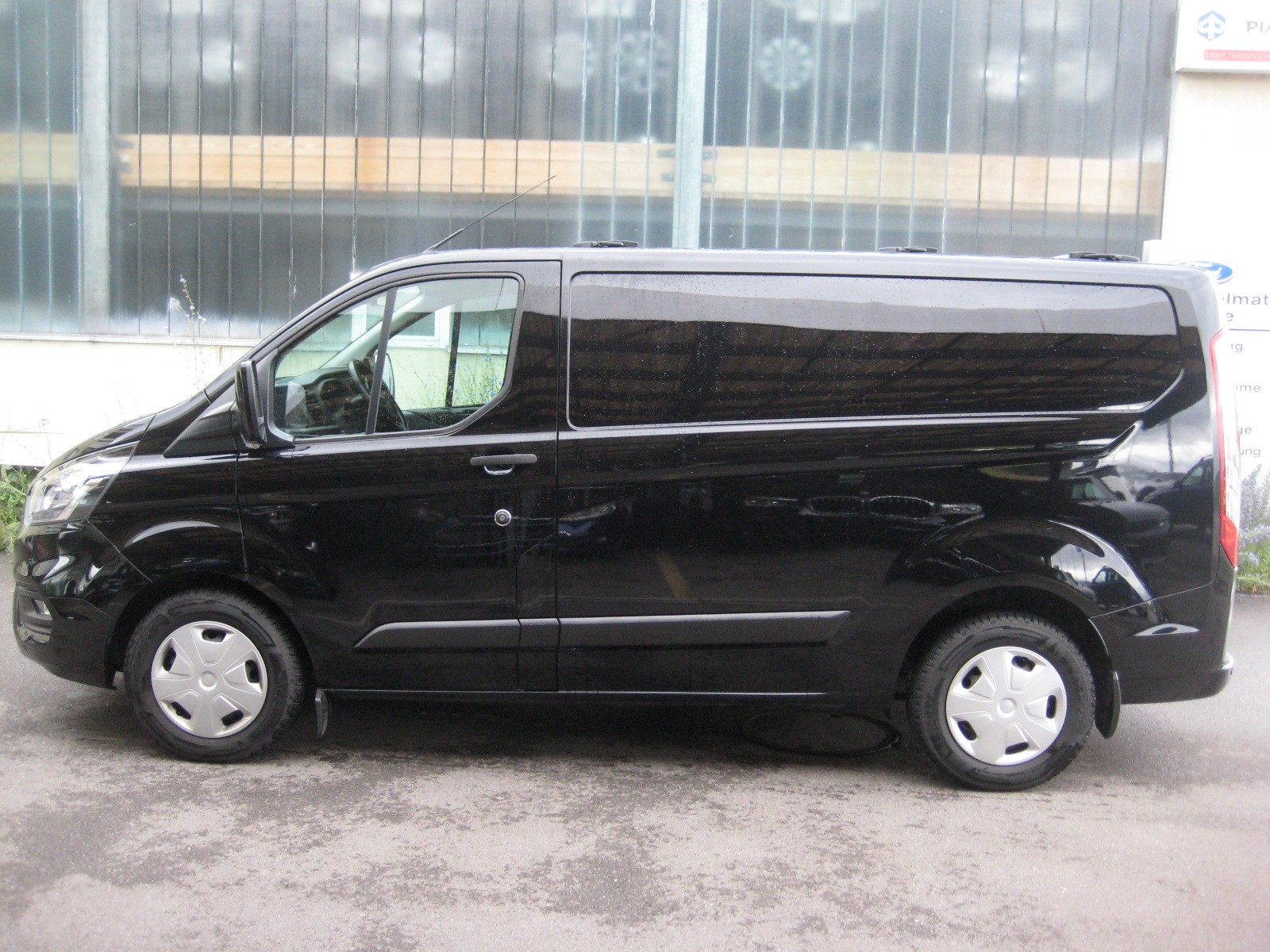 FORD Transit Custom Van 340 L1H1 Trend A-image-1