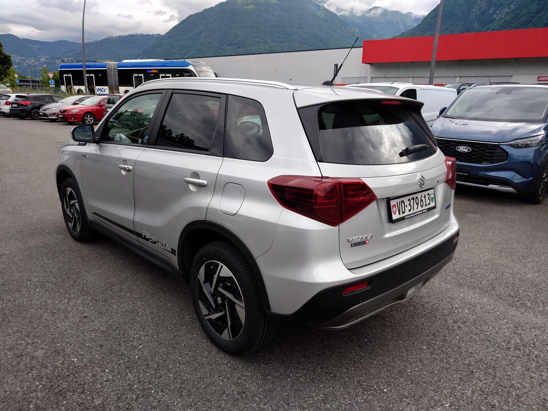 SUZUKI Vitara 1.5 Piz Sulai Top Hybrid 4x4-image-3