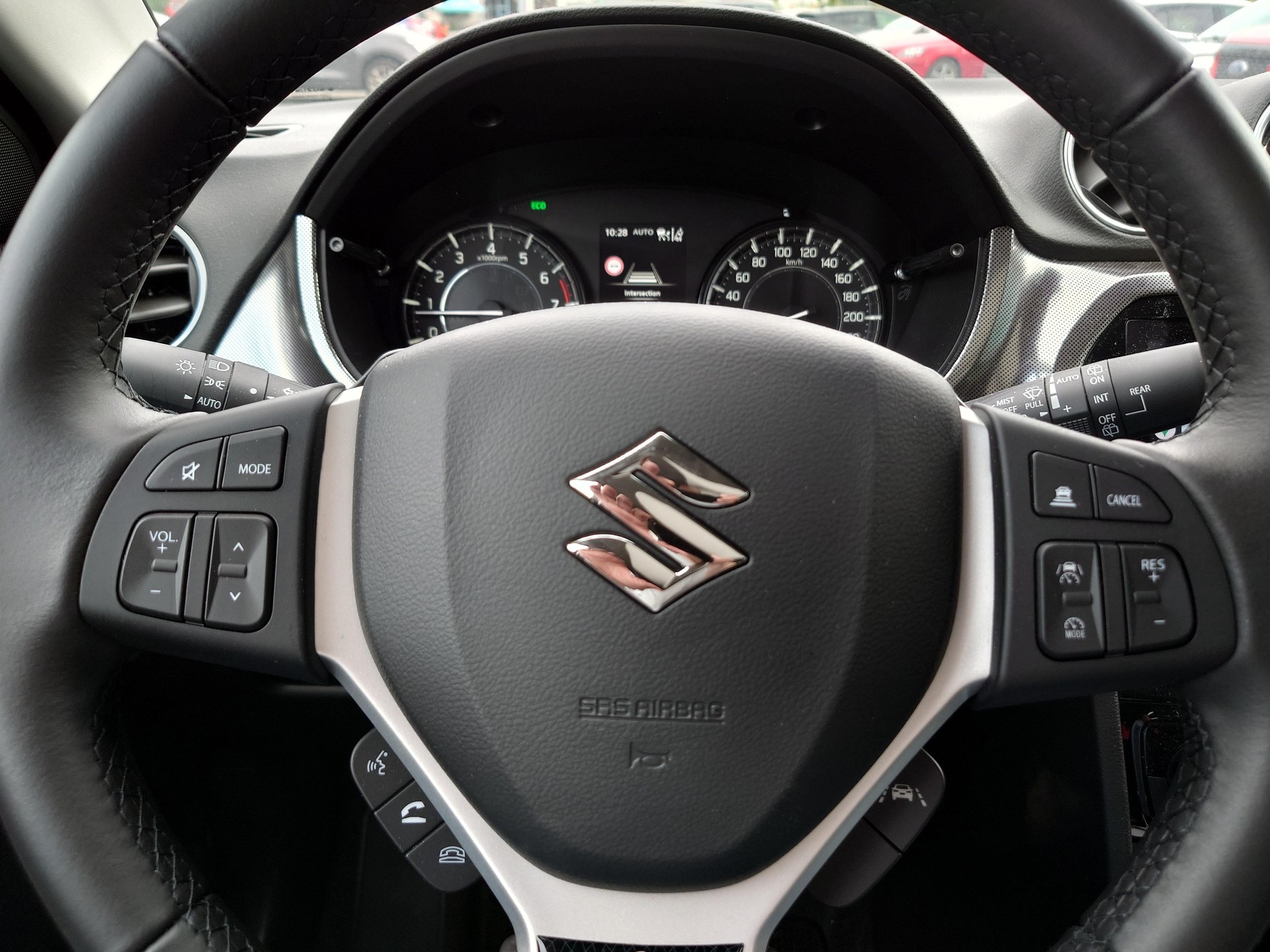 SUZUKI Vitara 1.5 Piz Sulai Top Hybrid 4x4-image-6