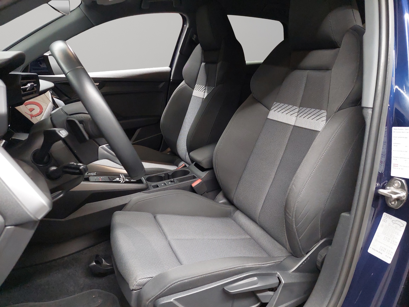AUDI A3 Sportback 35 TFSI S line S-tronic-image-5