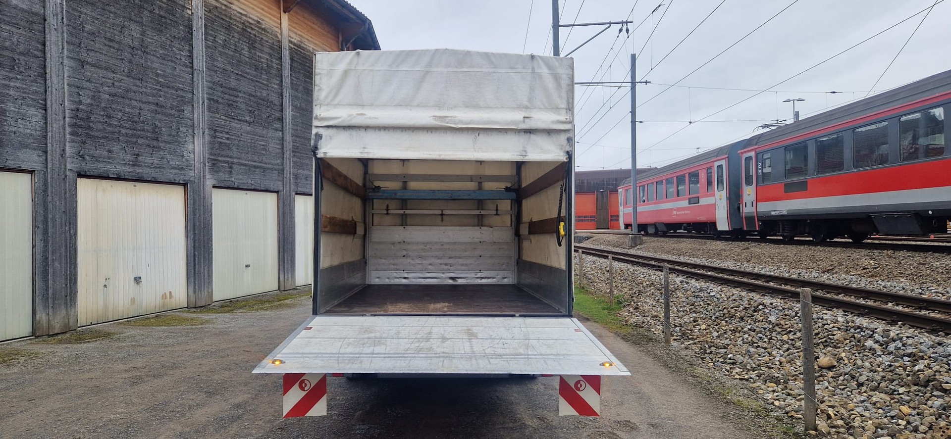 RENAULT MASTER-image-9